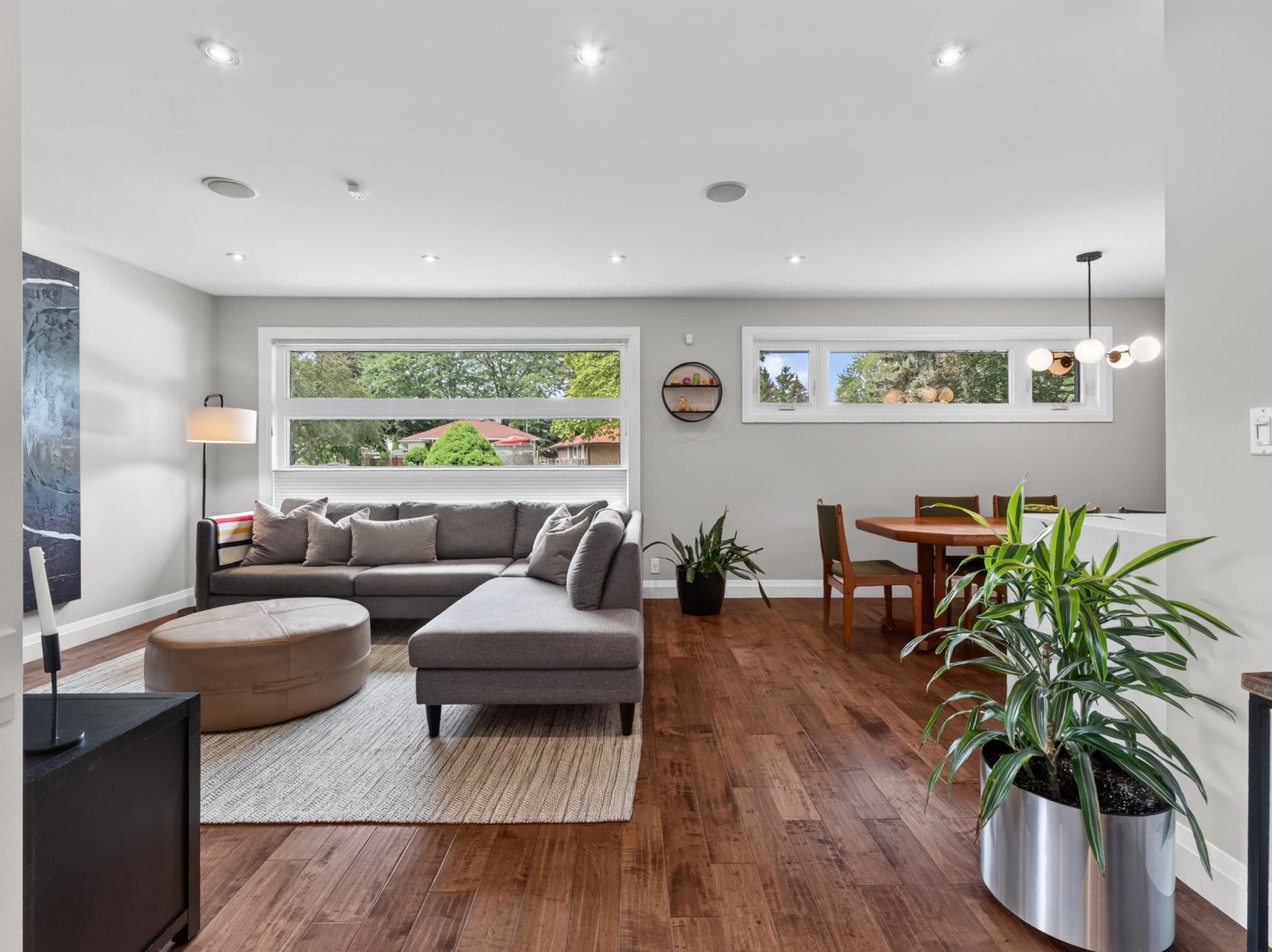 34 Mitre Pl Toronto, ON M9R 3C4