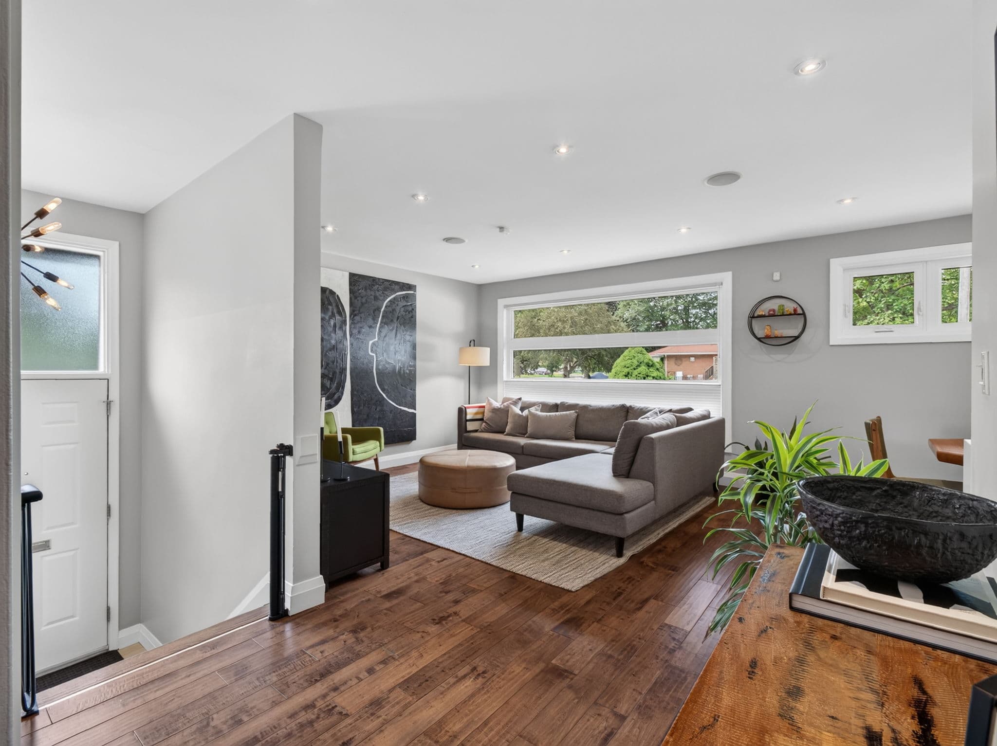 34 Mitre Pl Toronto, ON M9R 3C4
