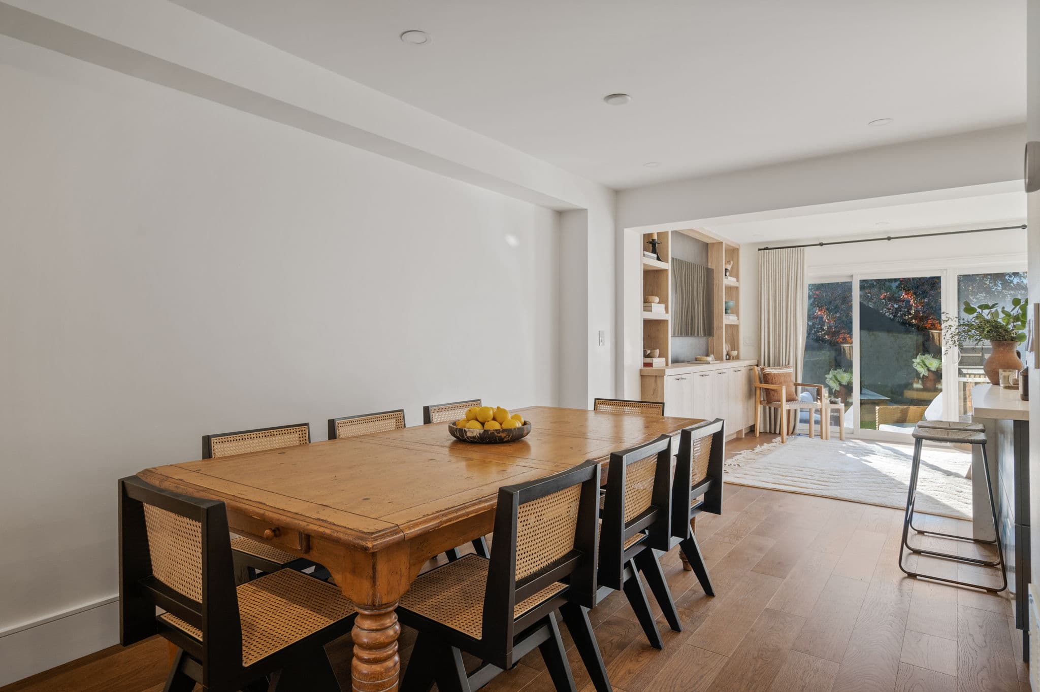 341 Woburn Ave Toronto, ON M5M 1L2