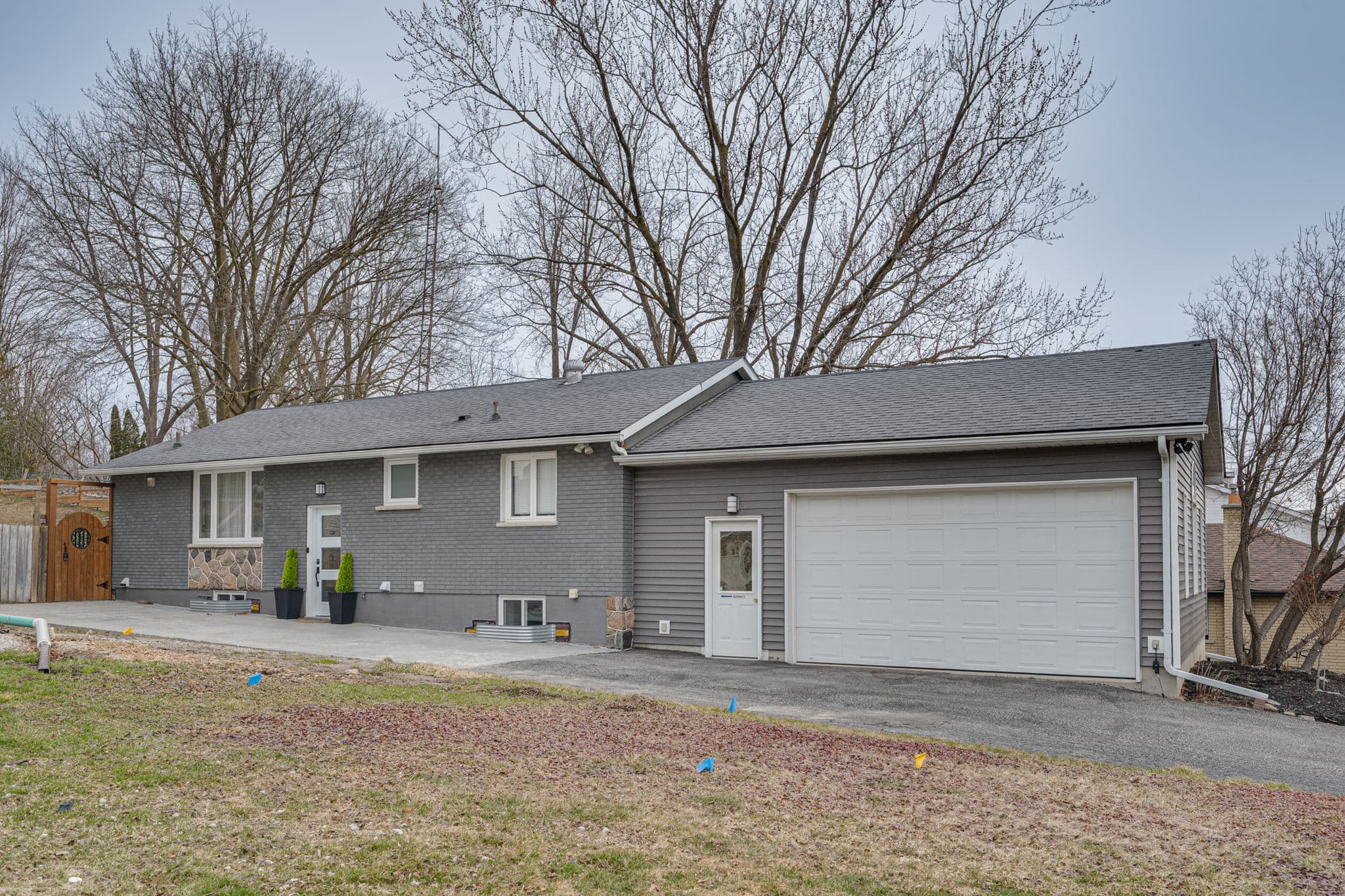 349 Penn Ave Newmarket, ON L3Y 2S7