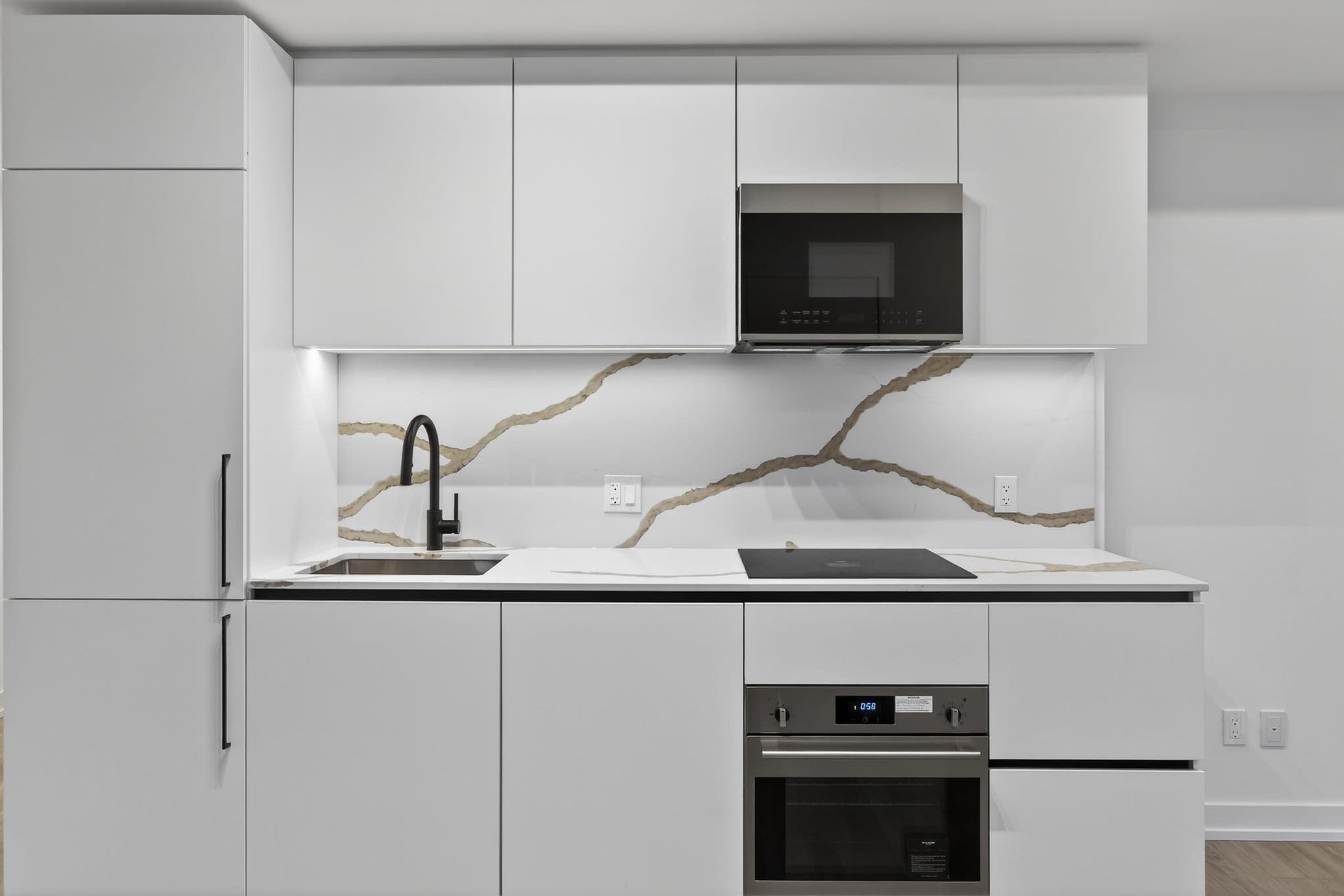 35 Parliament St Unit 1304 Toronto, ON M5A 1G1