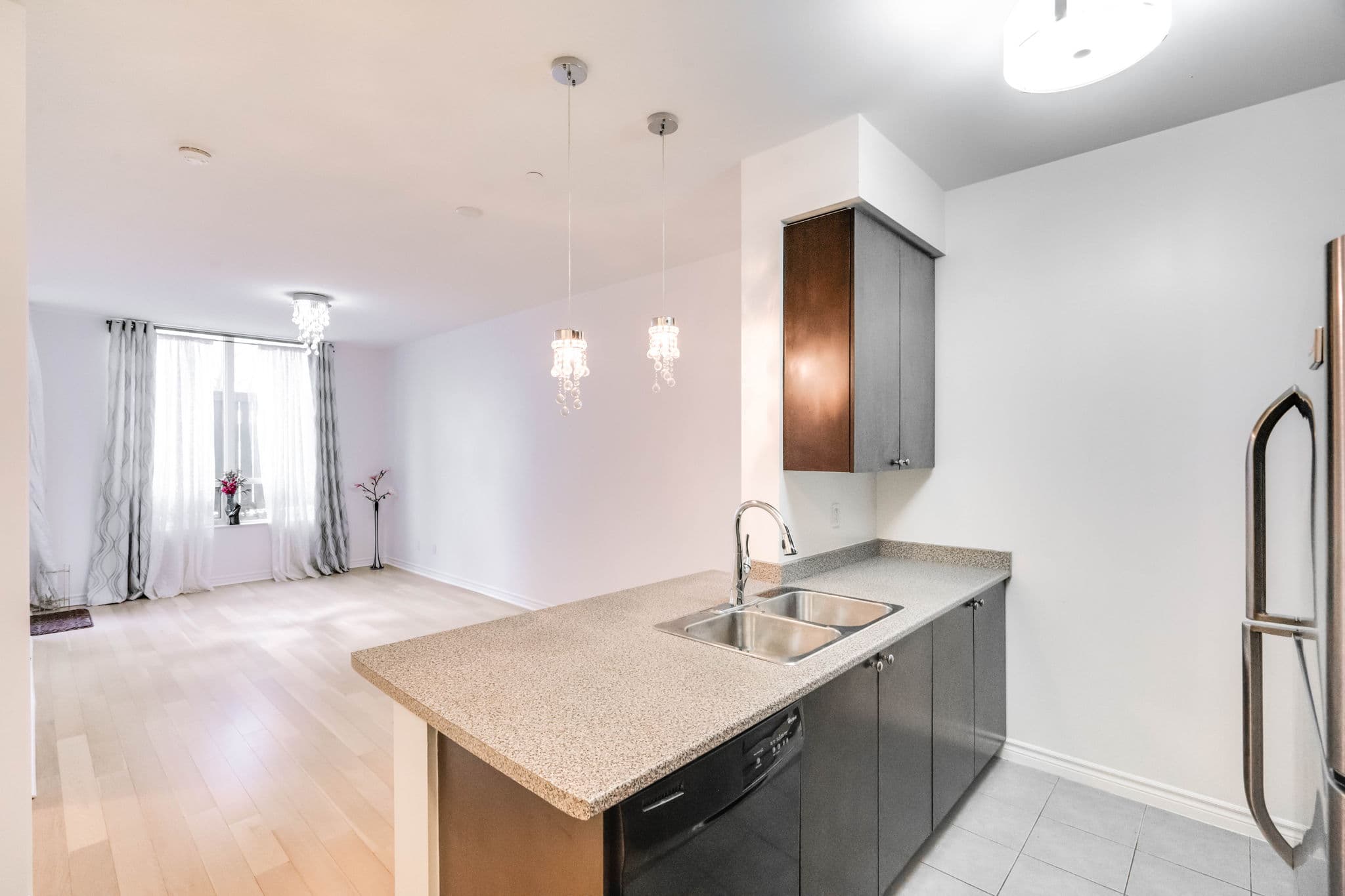35 Saranac Blvd Unit 115 Toronto, ON M6A 2G4