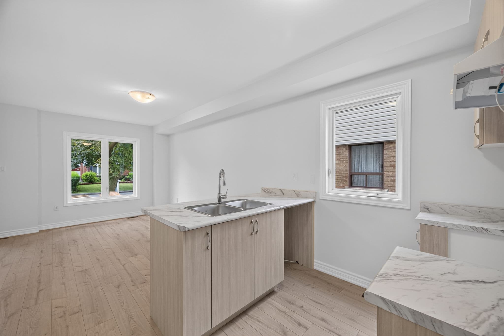 36 Luverne Ave Toronto, ON M3H 1R6