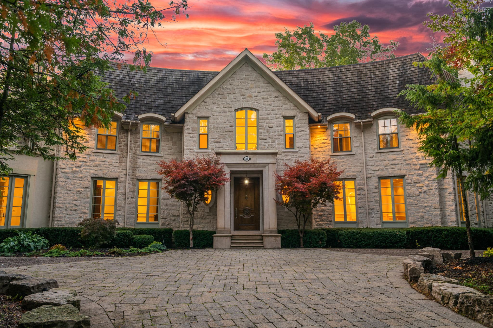 36 Old Yonge St Toronto, ON M2P 1P7