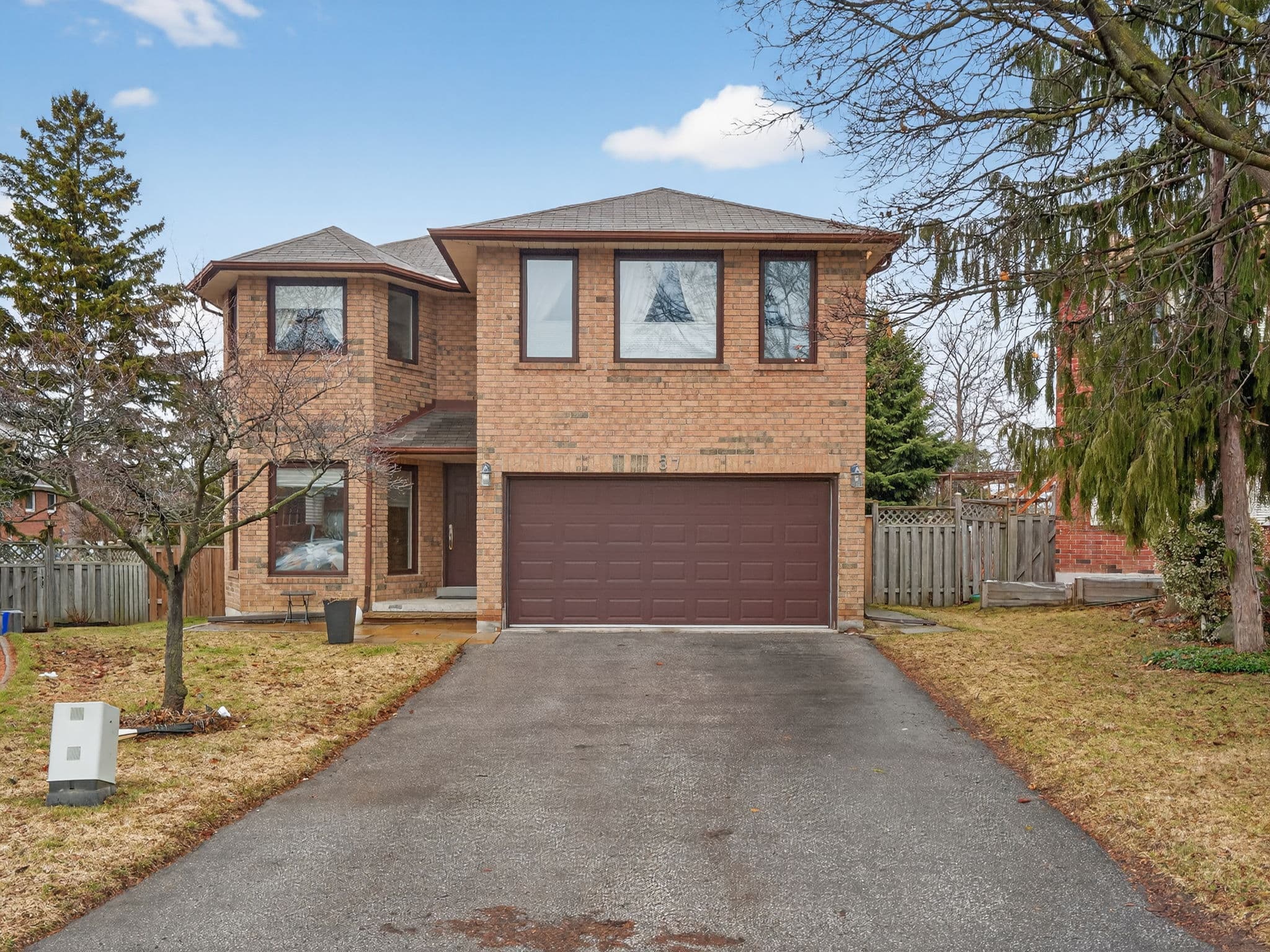 37 Artisan Pl Toronto, ON M2H 3P6