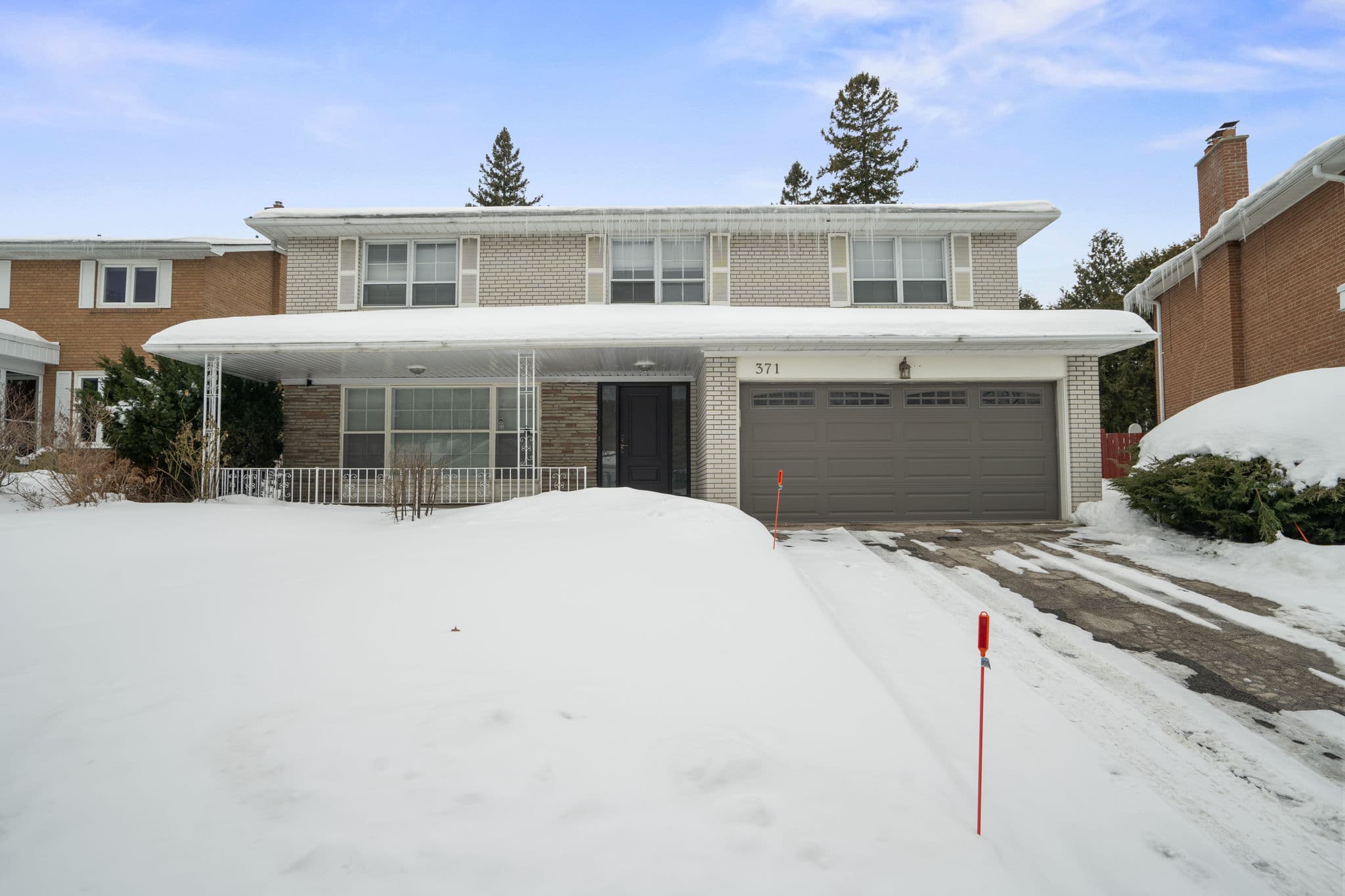 371 Woodsworth Rd Toronto, ON M2L 2T8