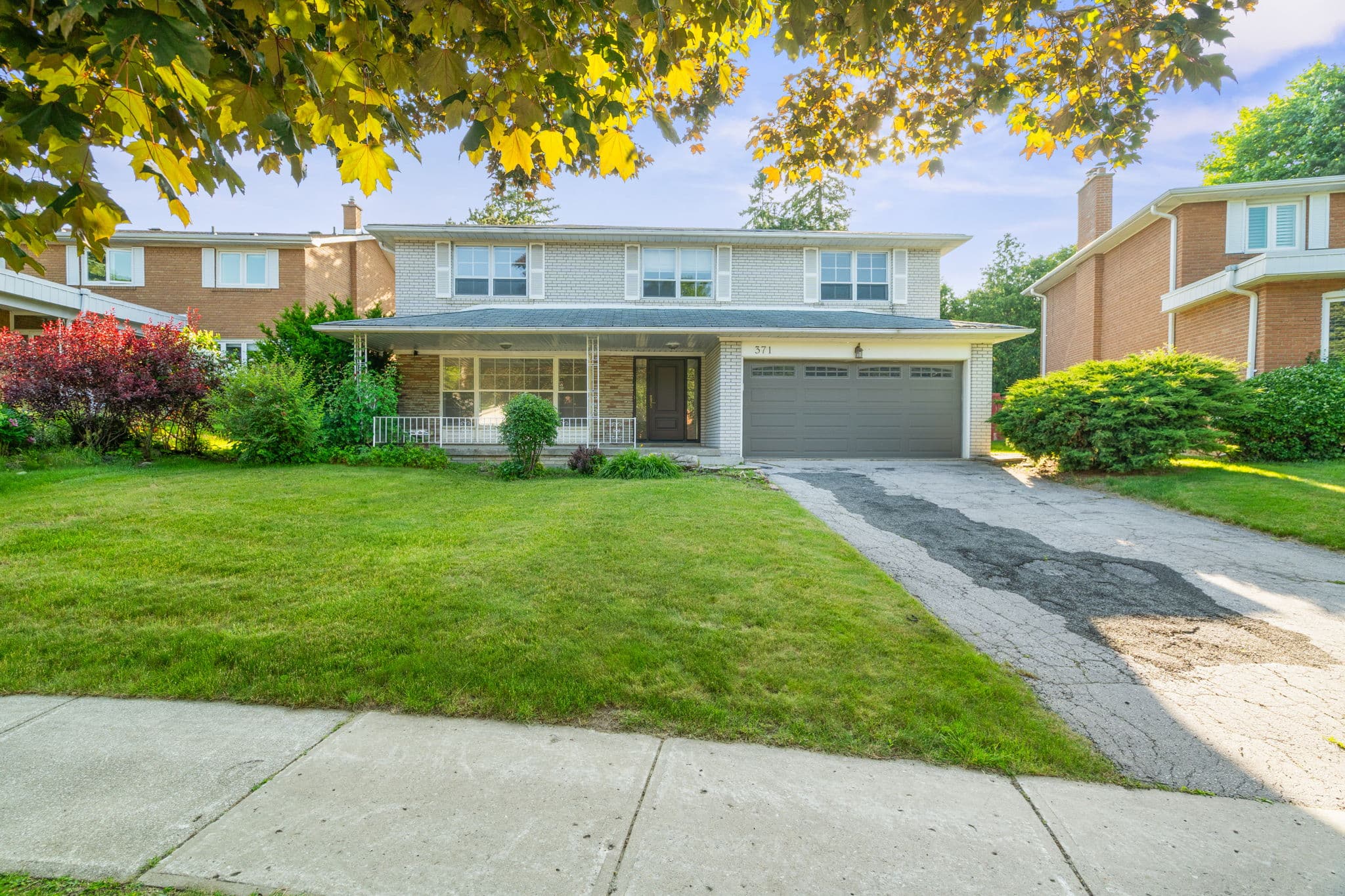 371 Woodsworth Rd Toronto, ON M2L 2T8