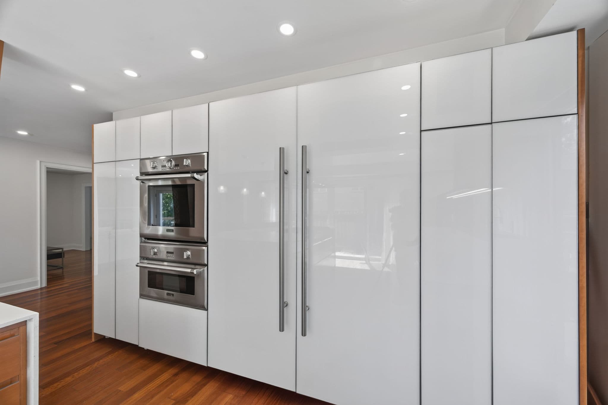 38 Crystal Dr Richmond Hill, ON L4C 7Y4