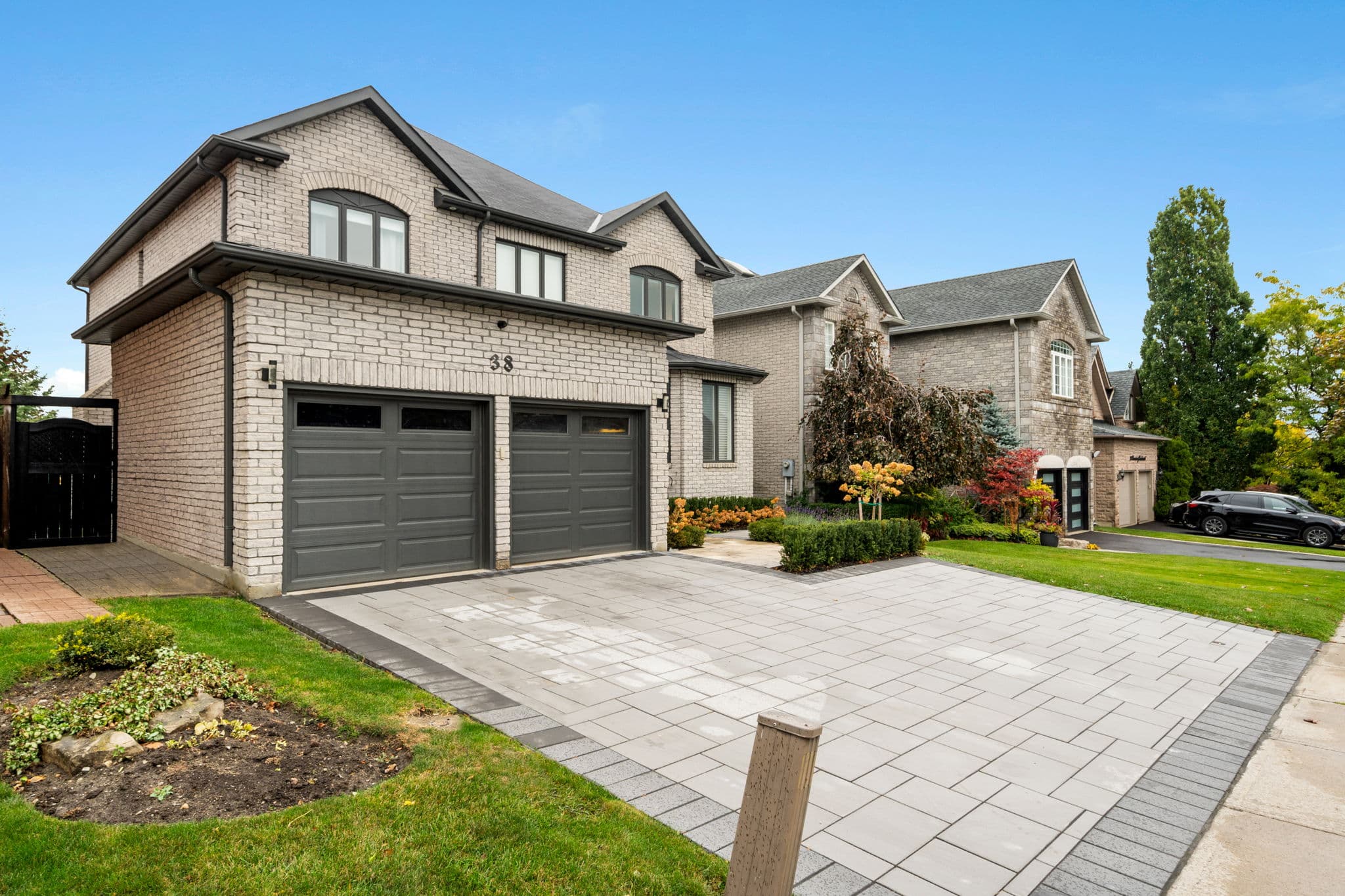 38 Downing Blvd Vaughan, ON L4J 8G9