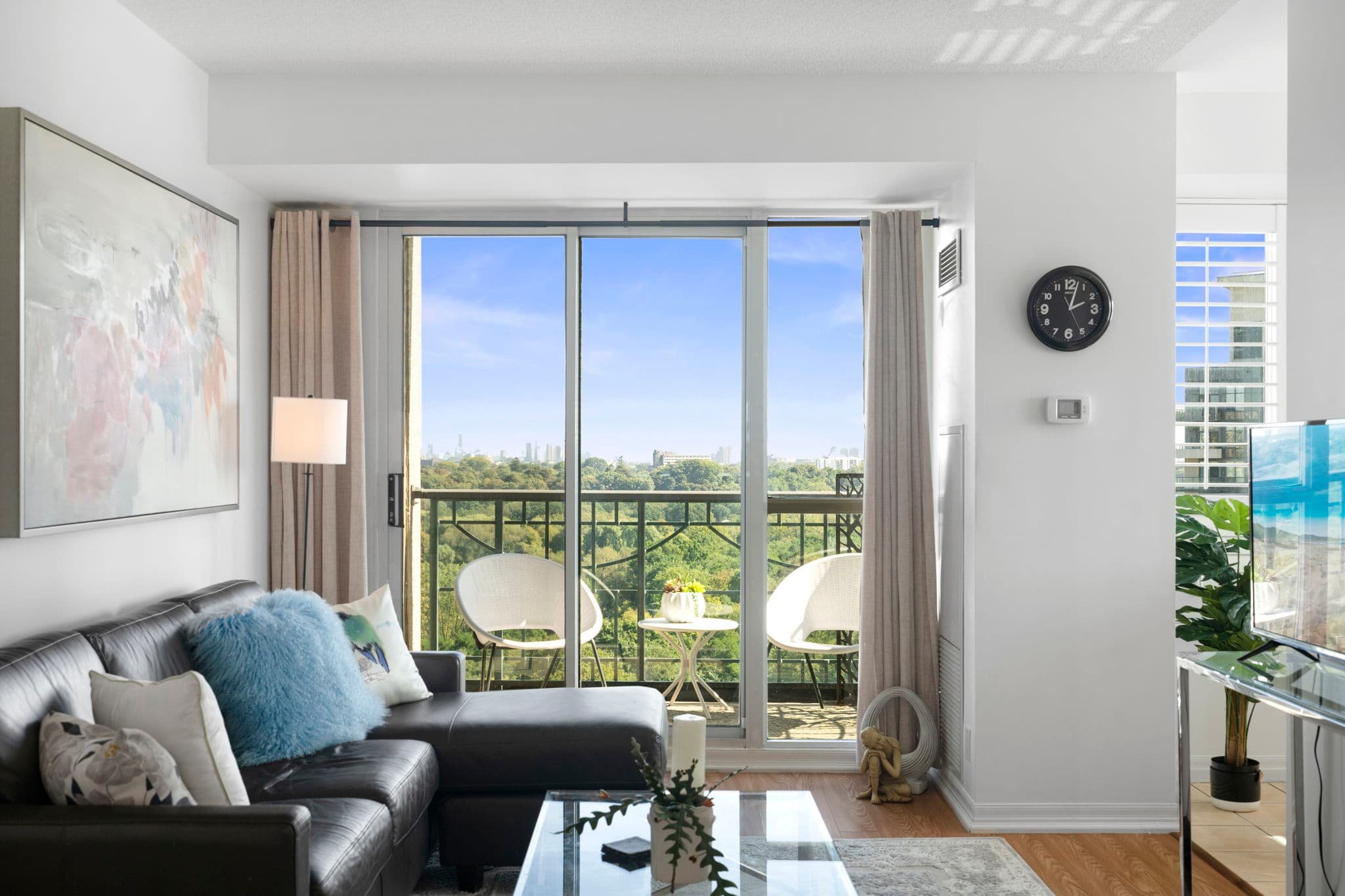 38 Fontenay Ct Unit 1107 Toronto, ON M9A 5H5
