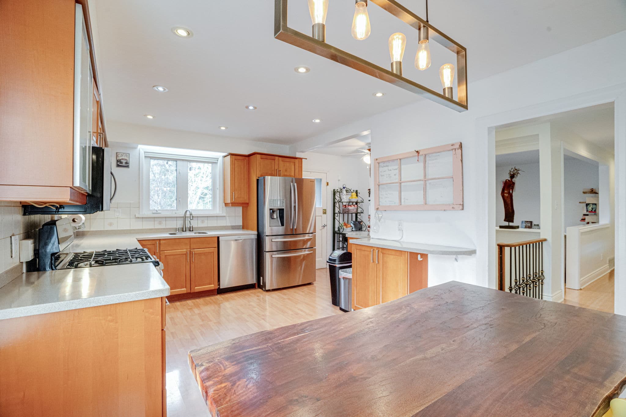 38 Sunnycrest Rd Toronto, ON M2R 2T4