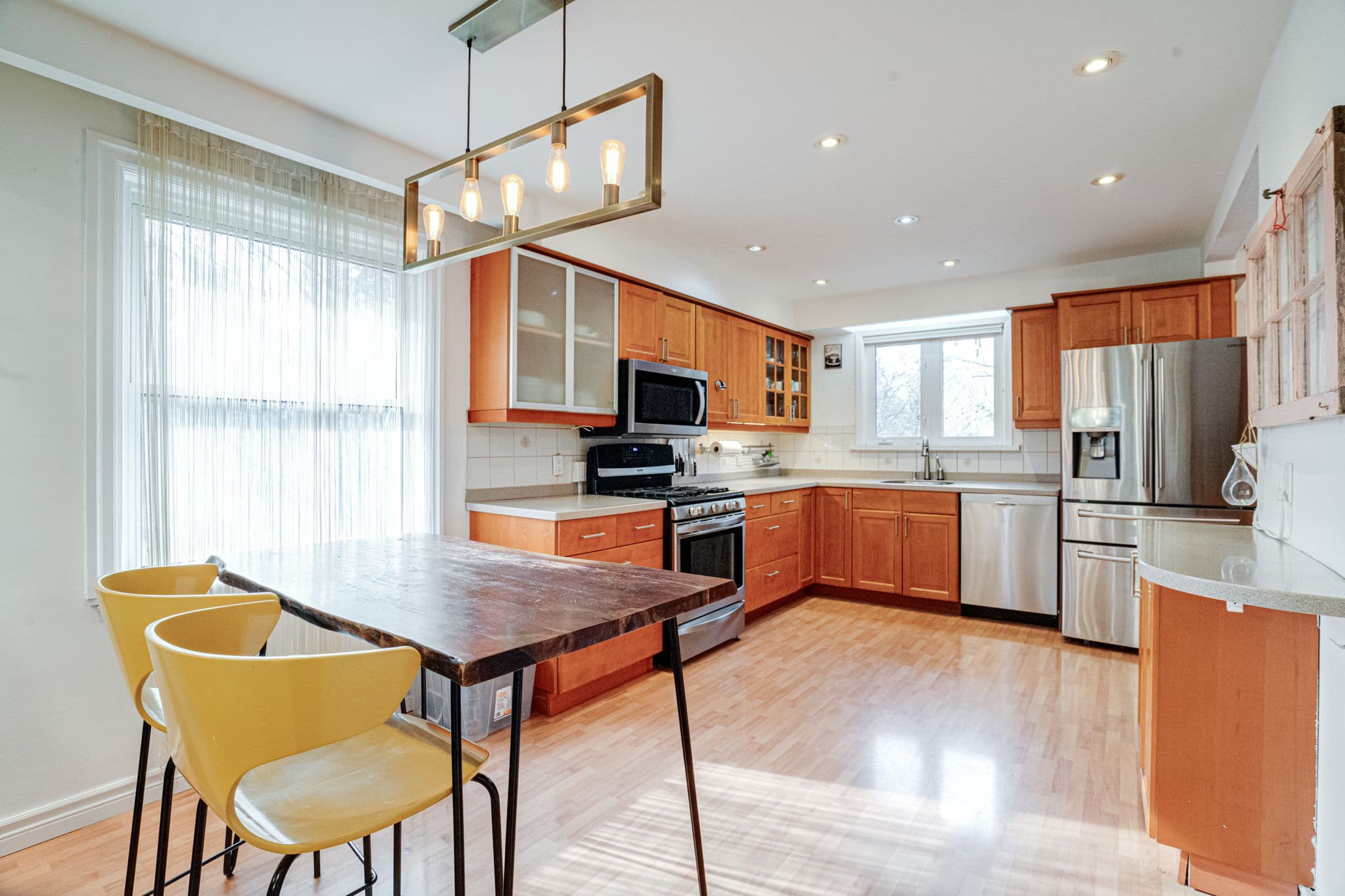 38 Sunnycrest Rd Toronto, ON M2R 2T4