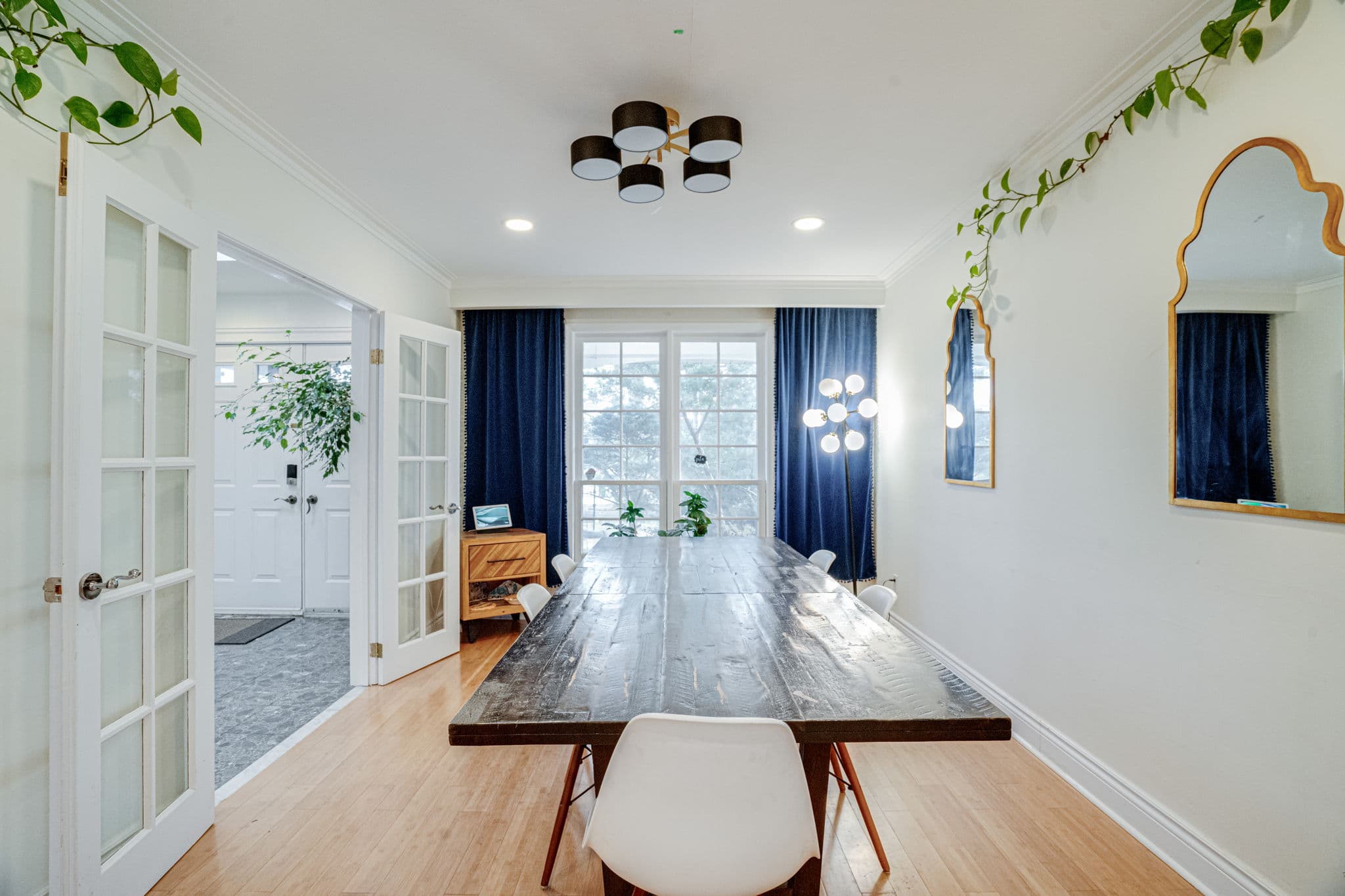 38 Sunnycrest Rd Toronto, ON M2R 2T4
