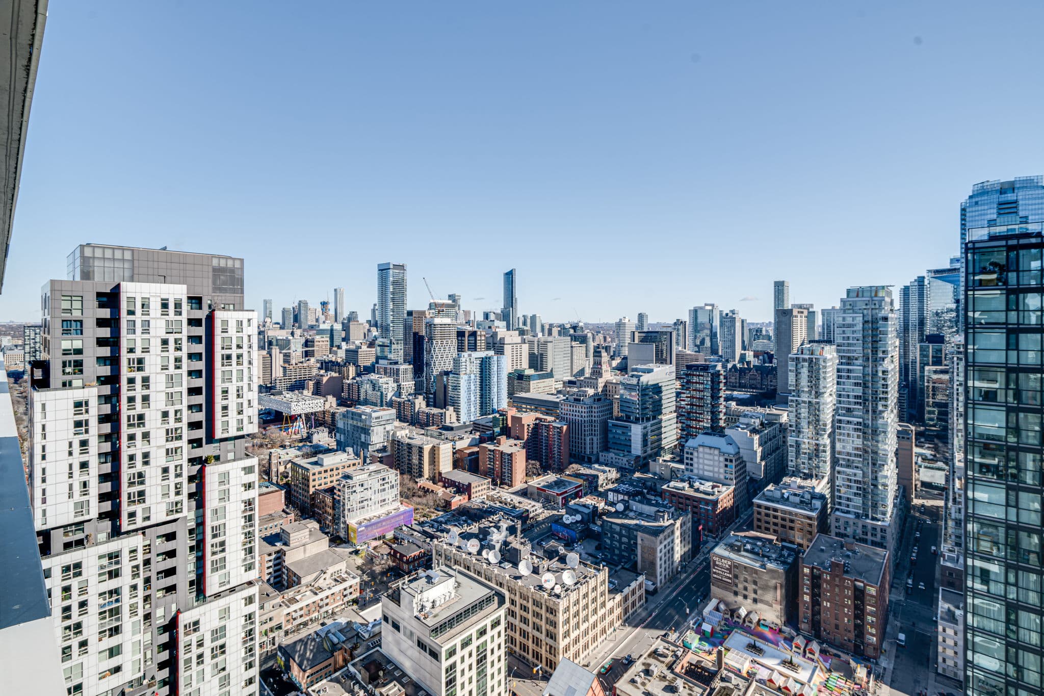 38 Widmer St Toronto, ON M5V 0P7