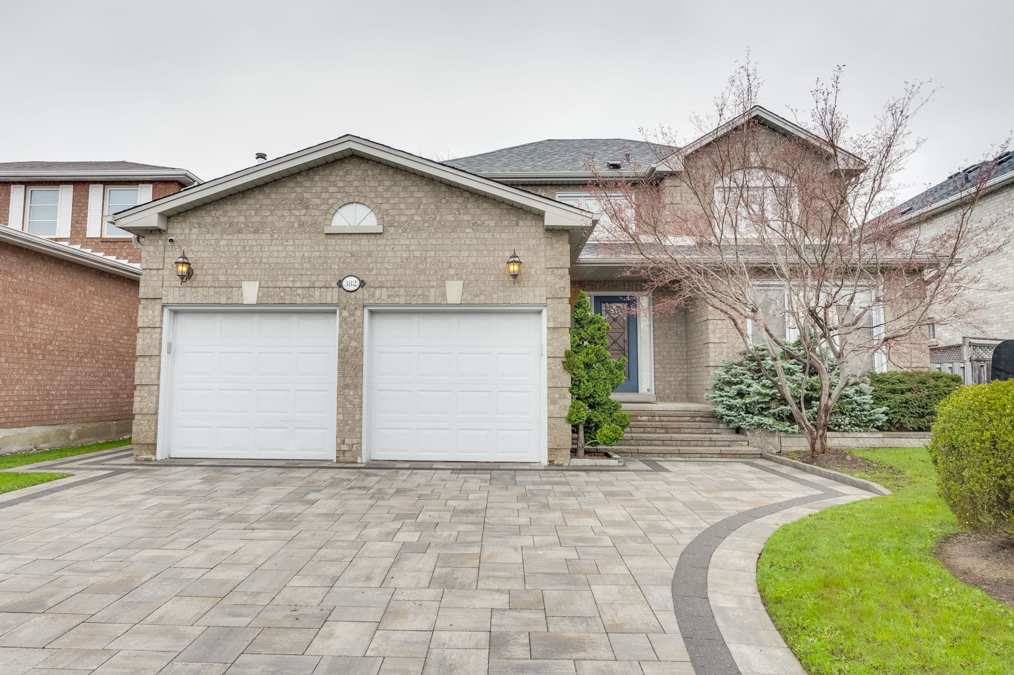 382 Beverley Glen Blvd Vaughan, ON L4J 7S5