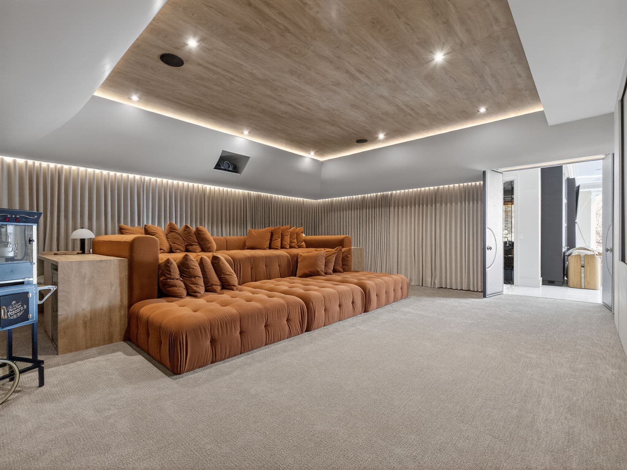 382 Old Yonge St Toronto, ON M2P 1R4