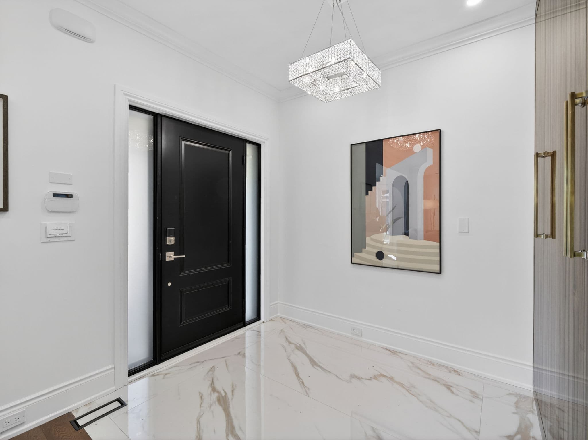 382 St Clements Ave Toronto, ON M5N 1M1