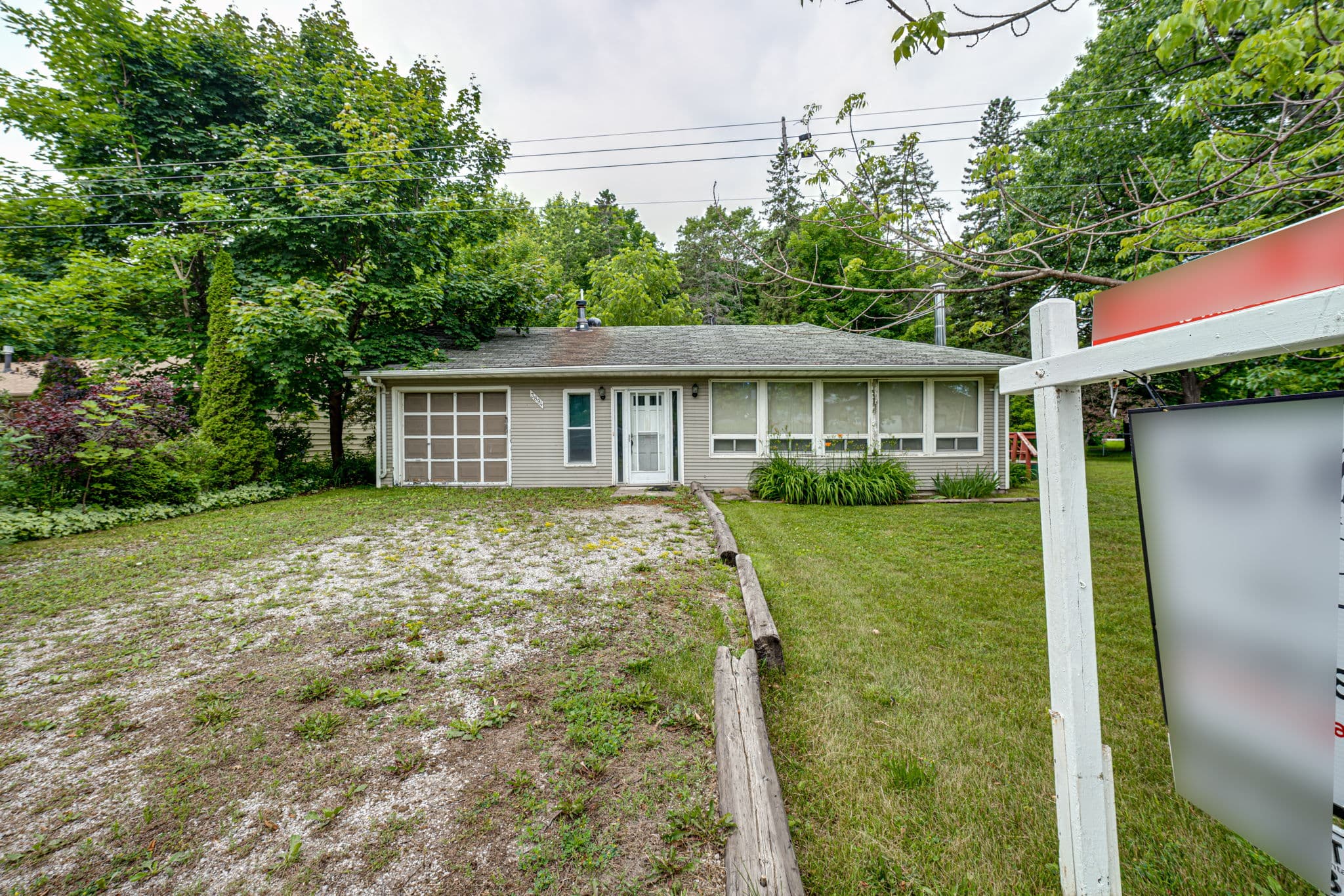 3894 West St Innisfil, ON L9S 2L9