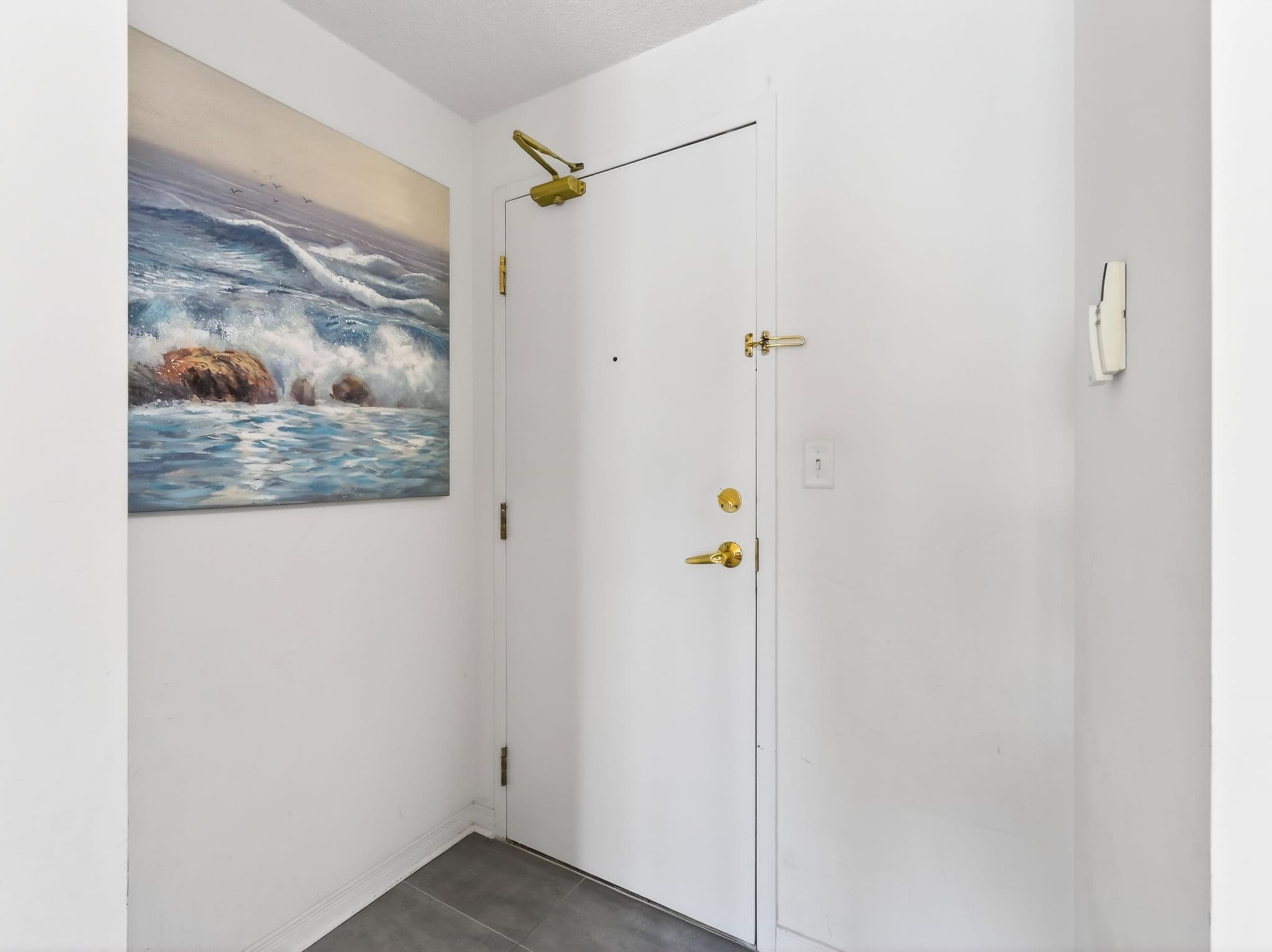 39 Oneida Crescent Unit 409 Richmond Hill, ON L4B 4T9