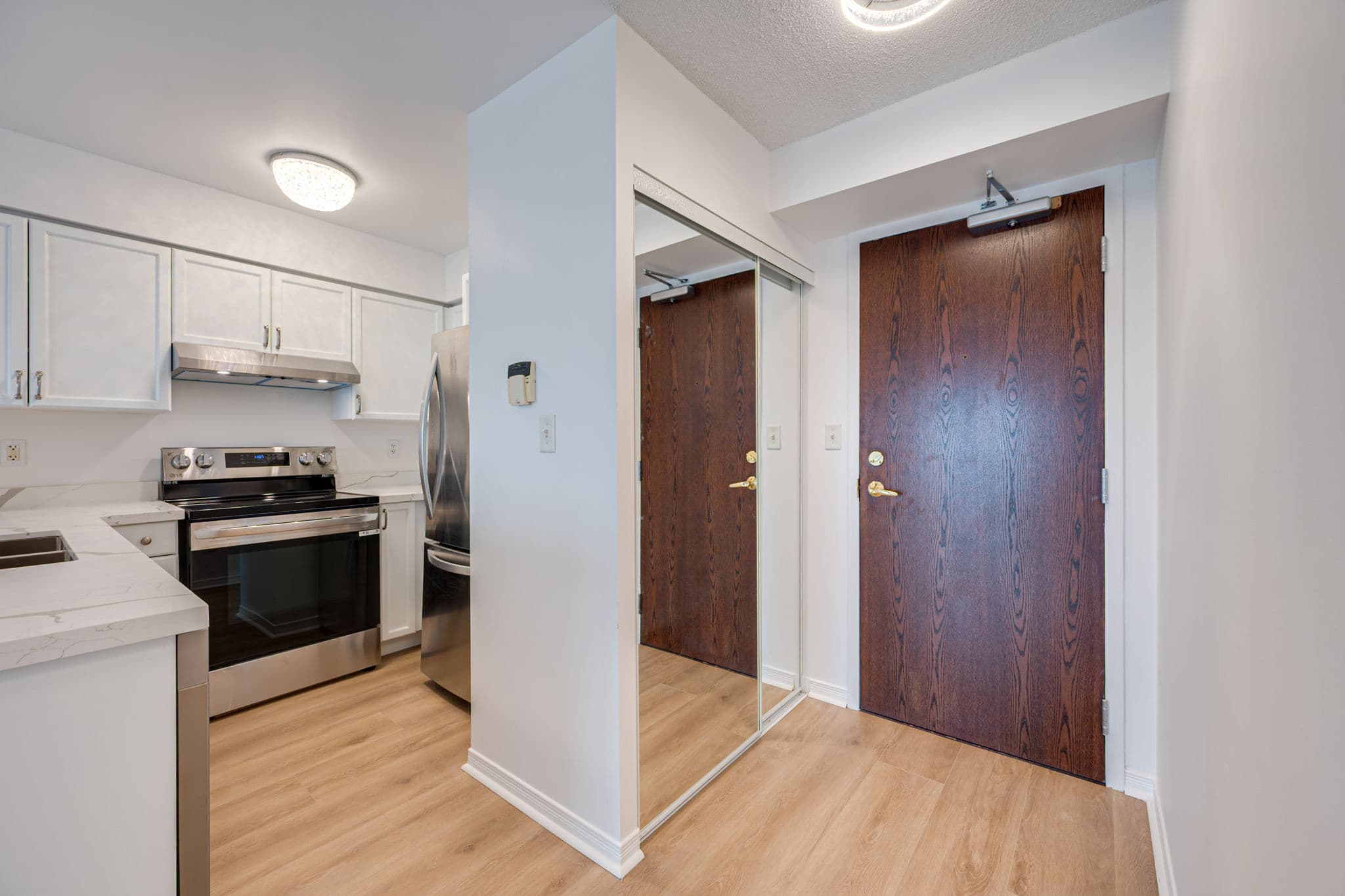 39 Oneida Crescent Unit 505 Richmond Hill, ON L4B 4T9