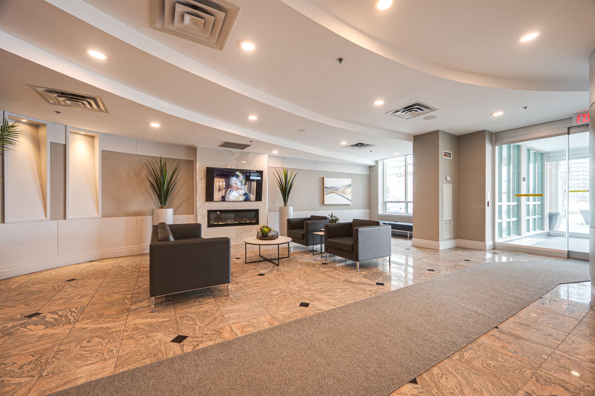 39 Oneida Crescent Unit 505 Richmond Hill, ON L4B 4T9
