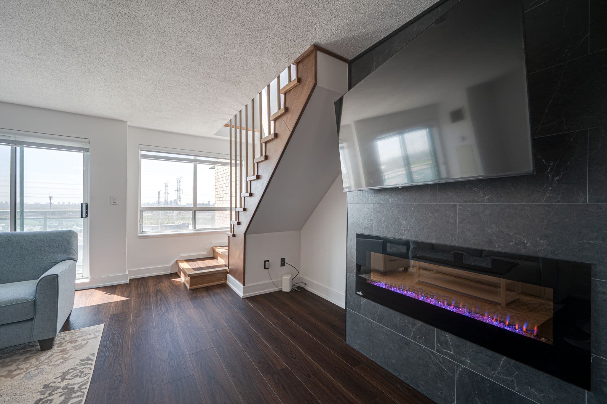 39 Oneida Crescent Unit 920 Richmond Hill, ON L4B 4T9