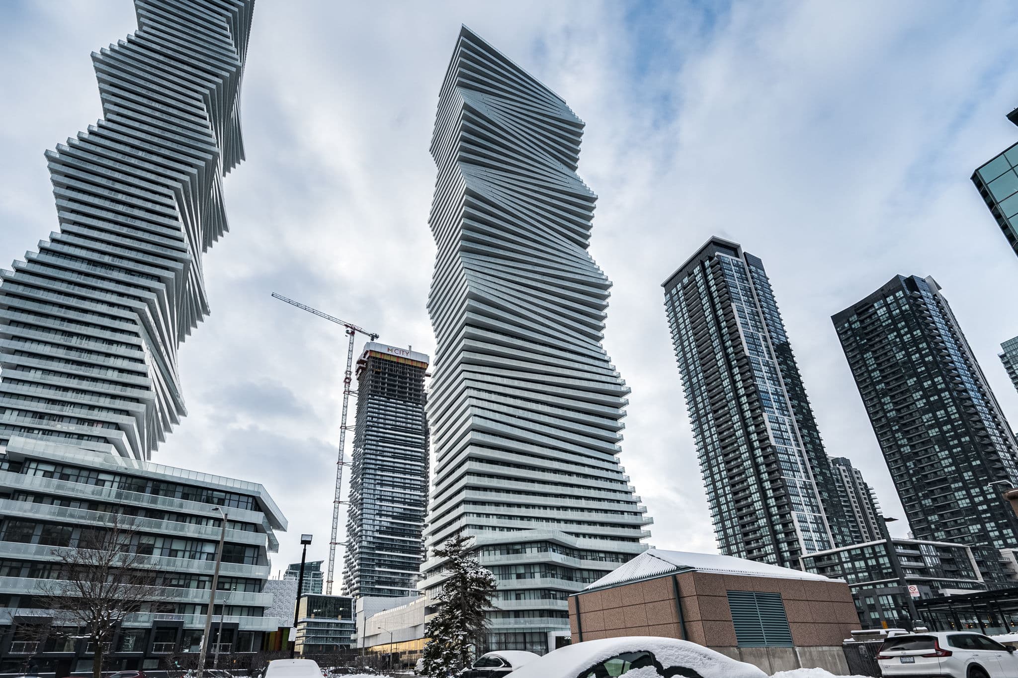 3900 Confederation Pkwy Mississauga, ON L5B 0M3