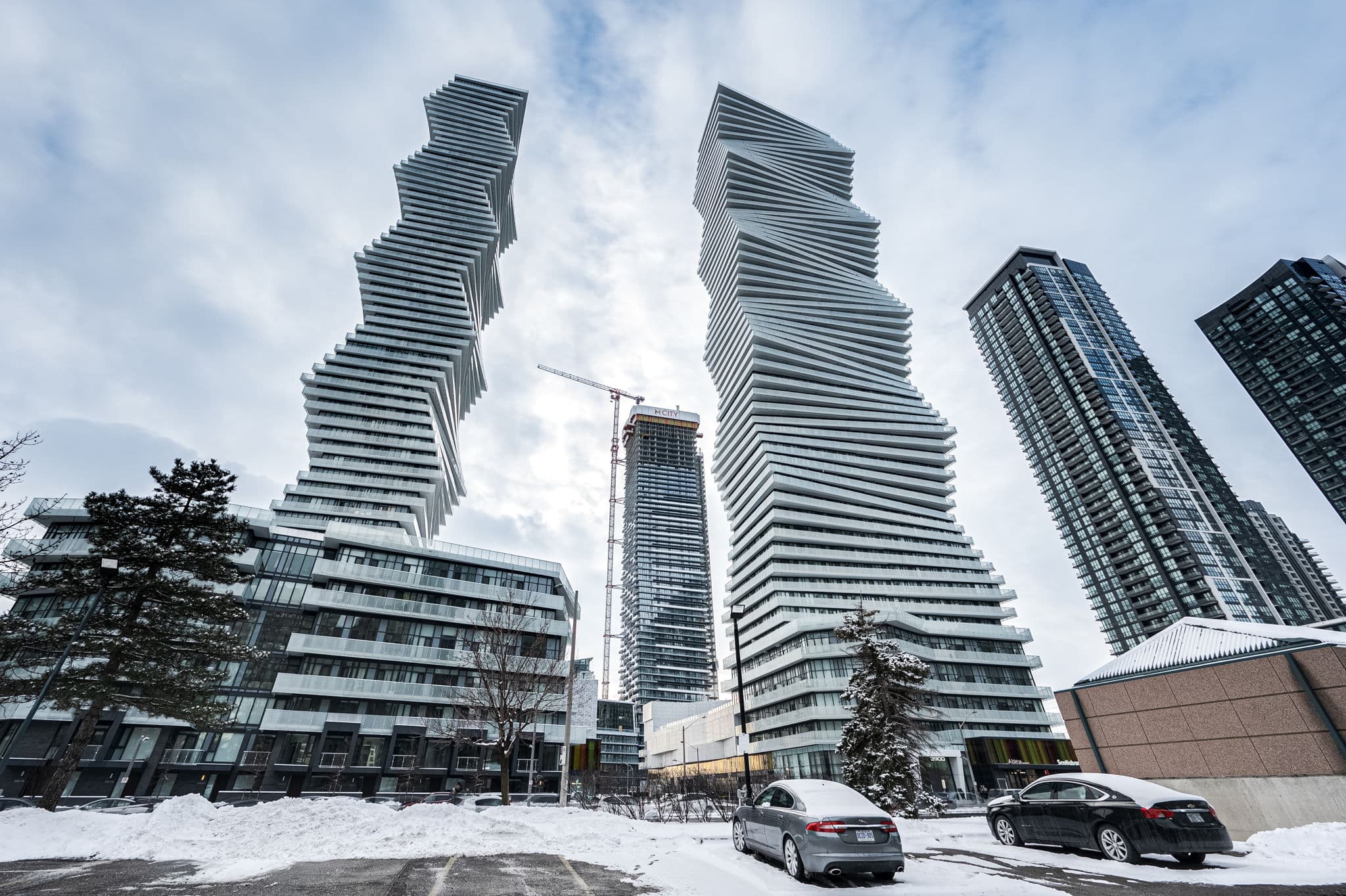 3900 Confederation Pkwy Mississauga, ON L5B 0M3