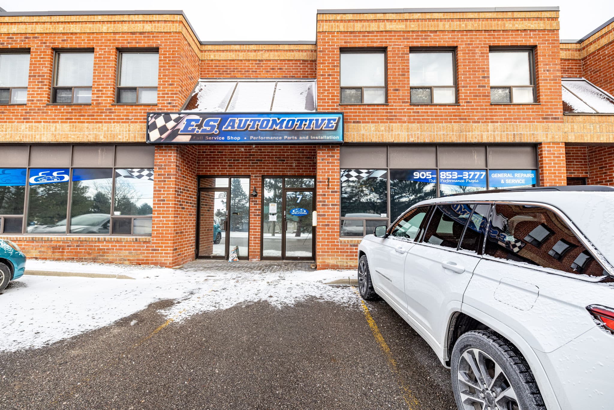 395 Harry Walker Pkwy S Unit 7 Newmarket, ON L3Y 8T3