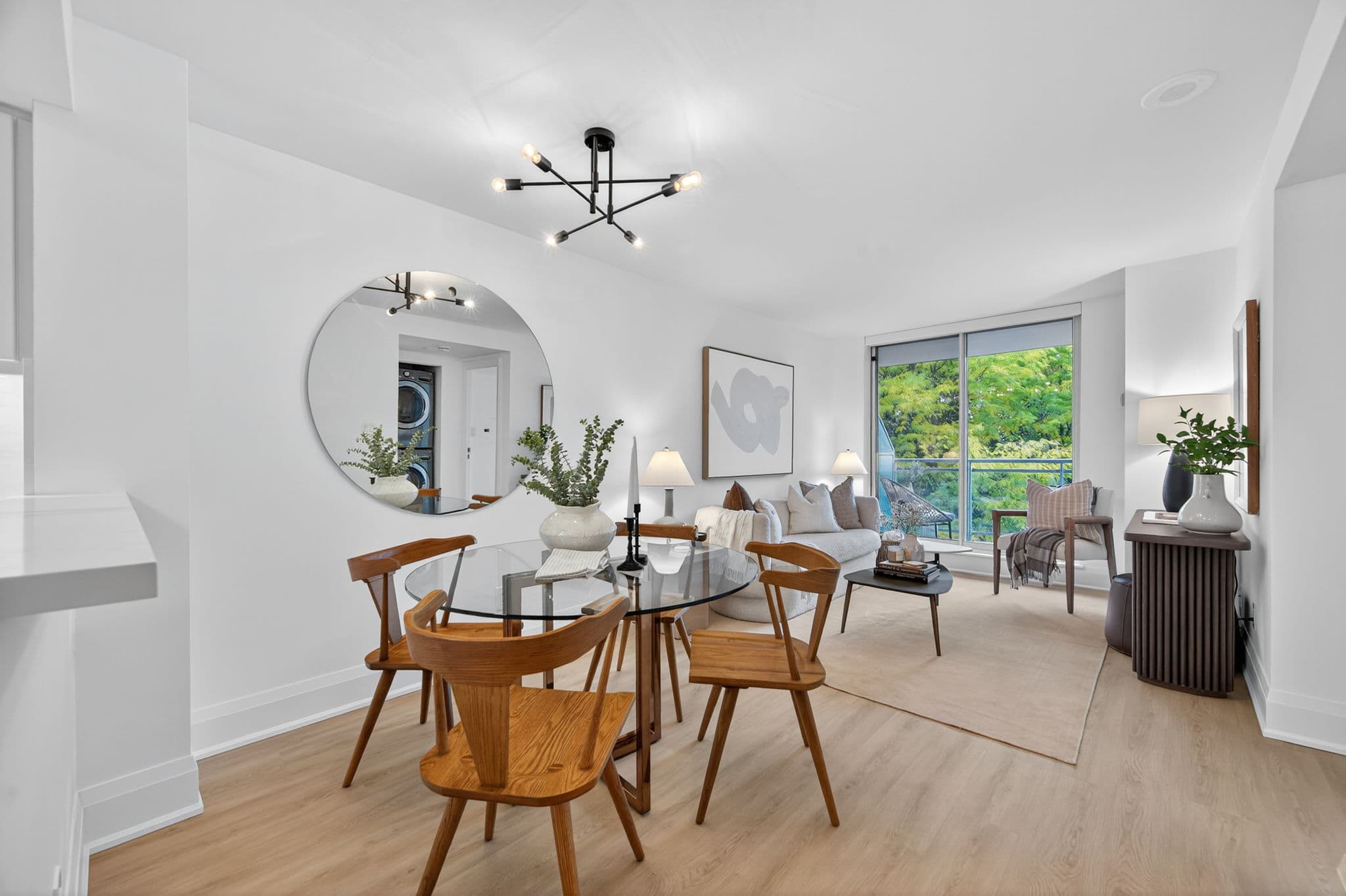 398 Eglinton Ave E Unit 503 Toronto, ON M4P 3H8