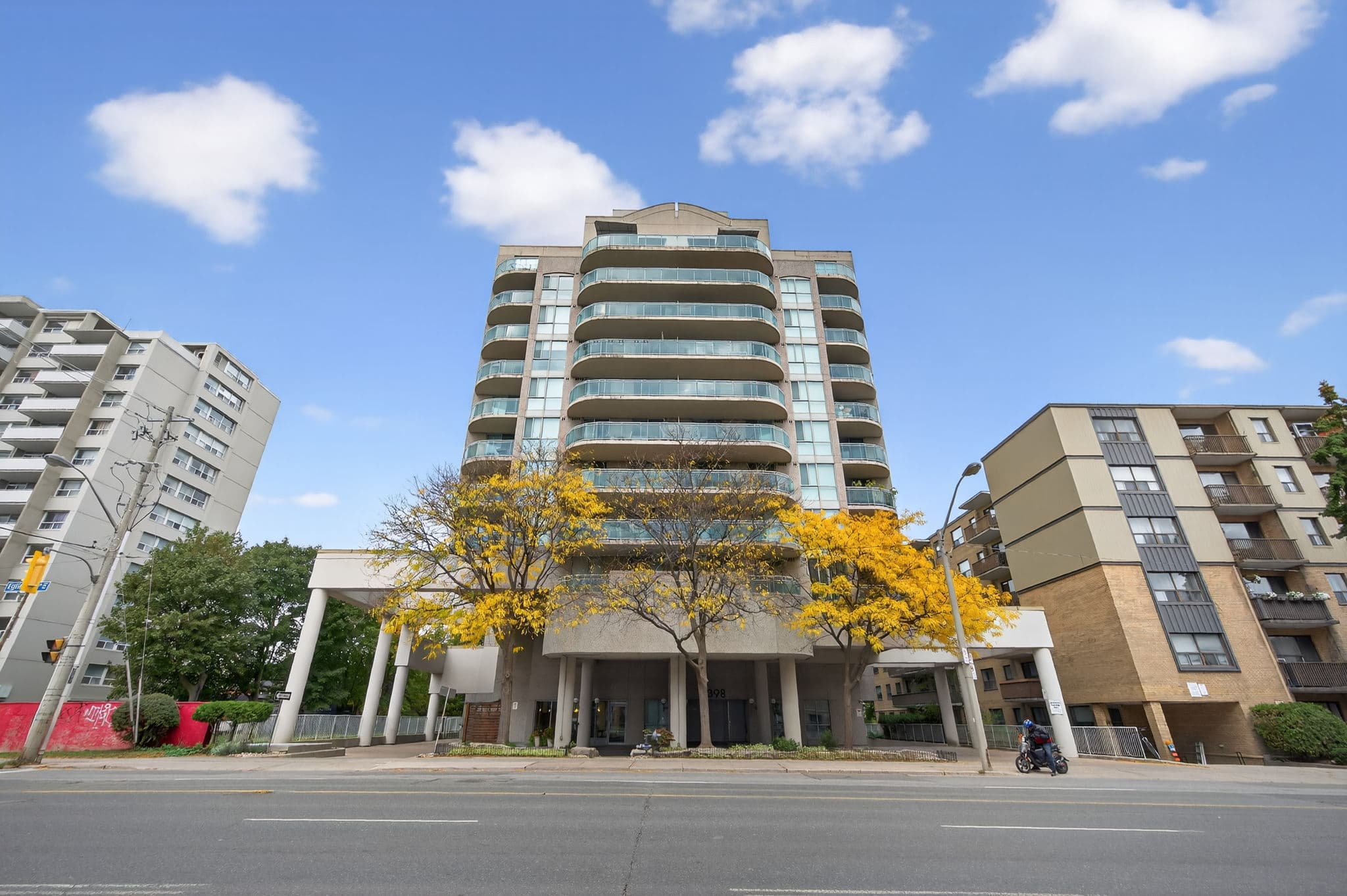 398 Eglinton Ave E Unit 503 Toronto, ON M4P 3H8