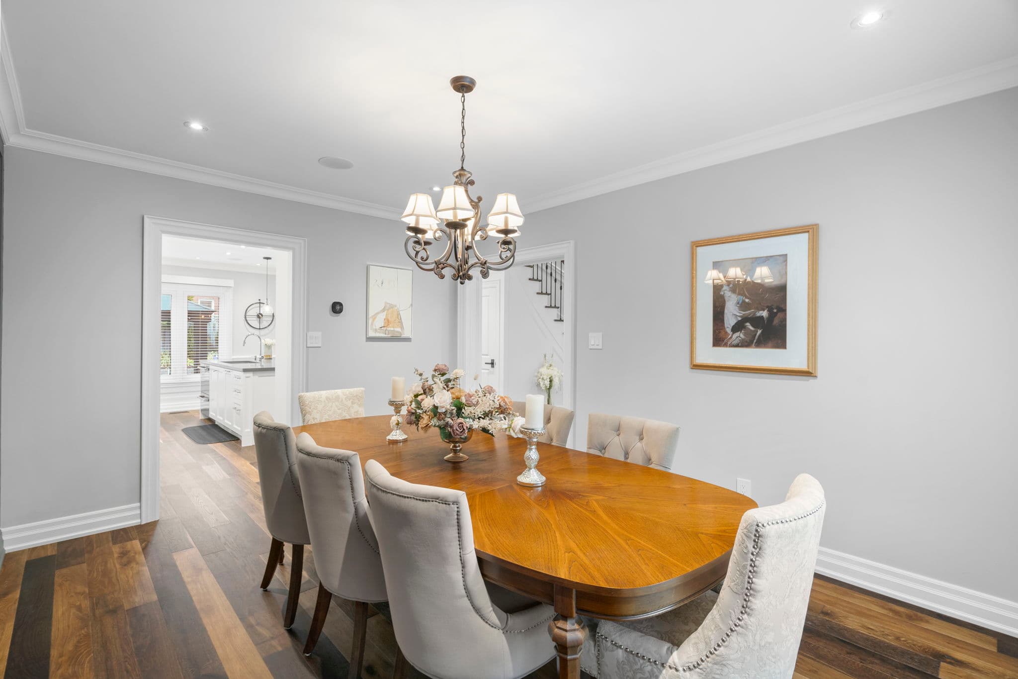4 Lilley Ct Richmond Hill, ON L4C 8X4
