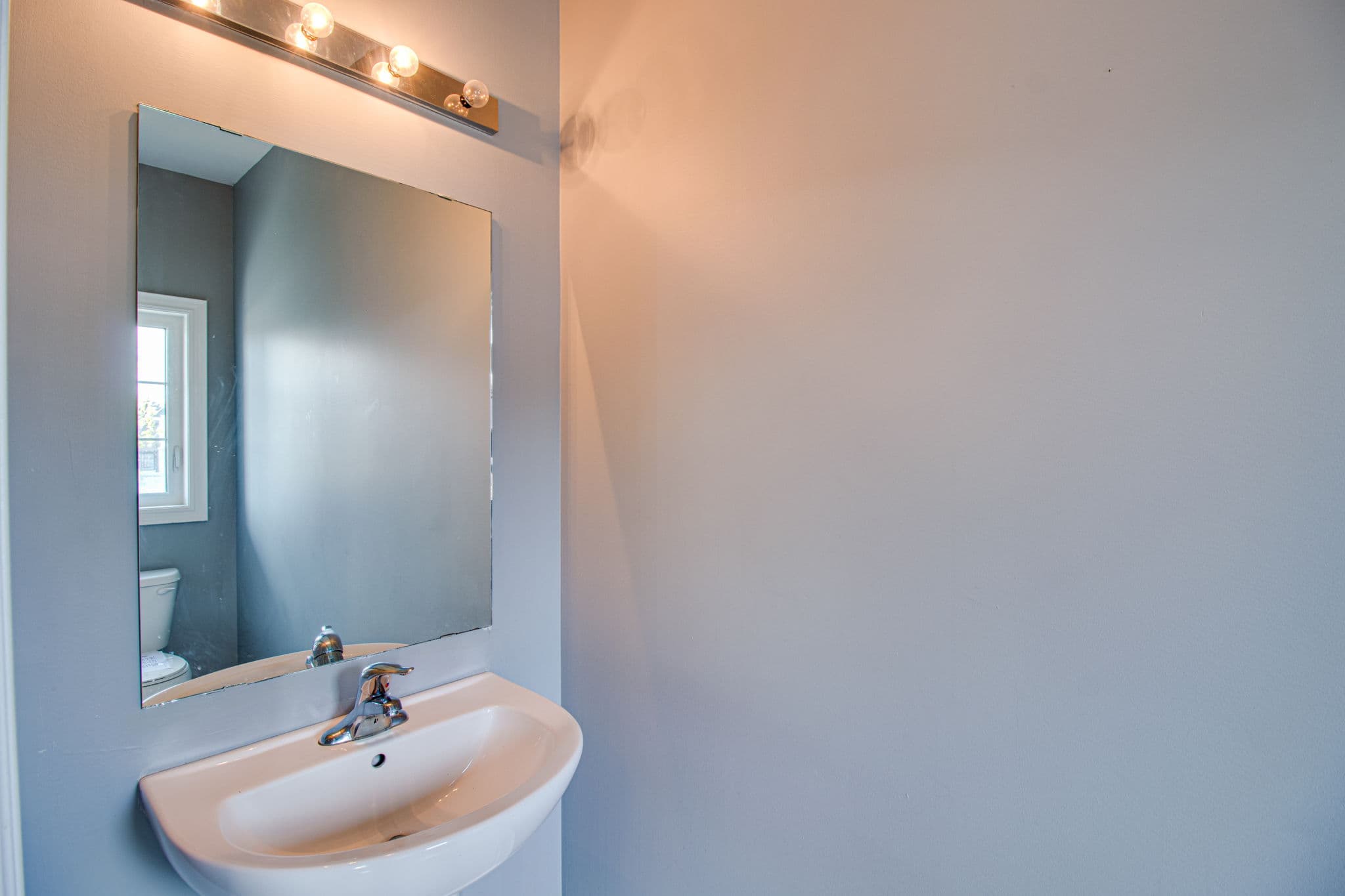 4 Middleton Dr Wasaga Beach, ON L9Z 1J9