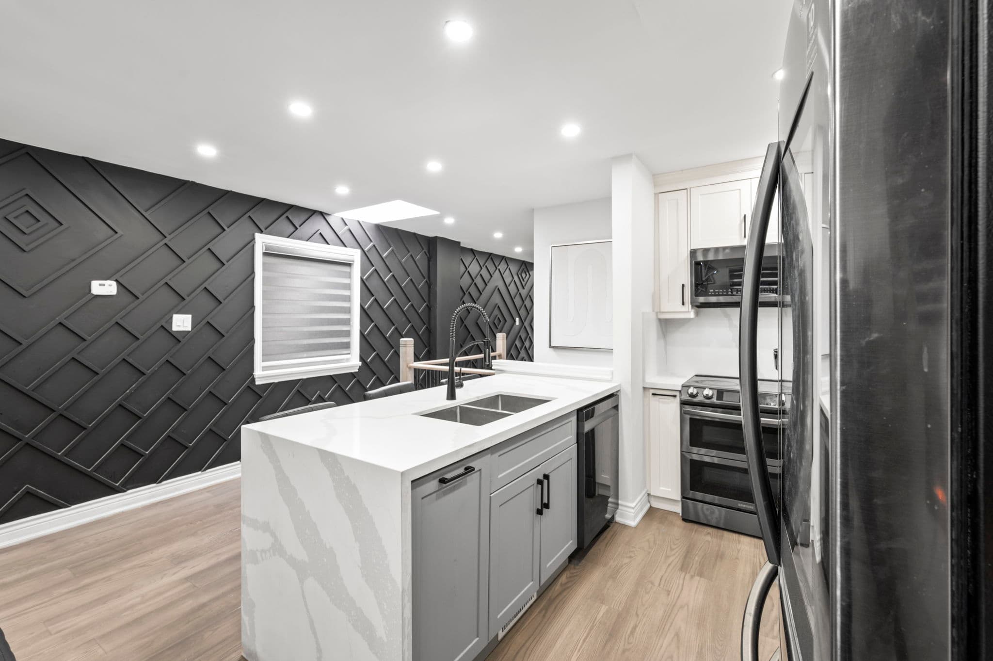 40 Byng Ave Toronto, ON M1L 3N6