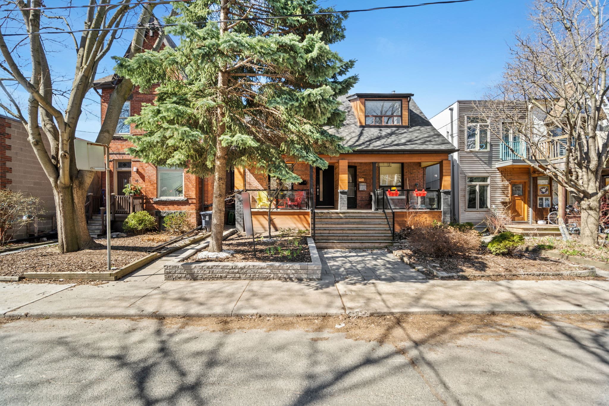 40 Morse St Toronto, ON M4M 2P6