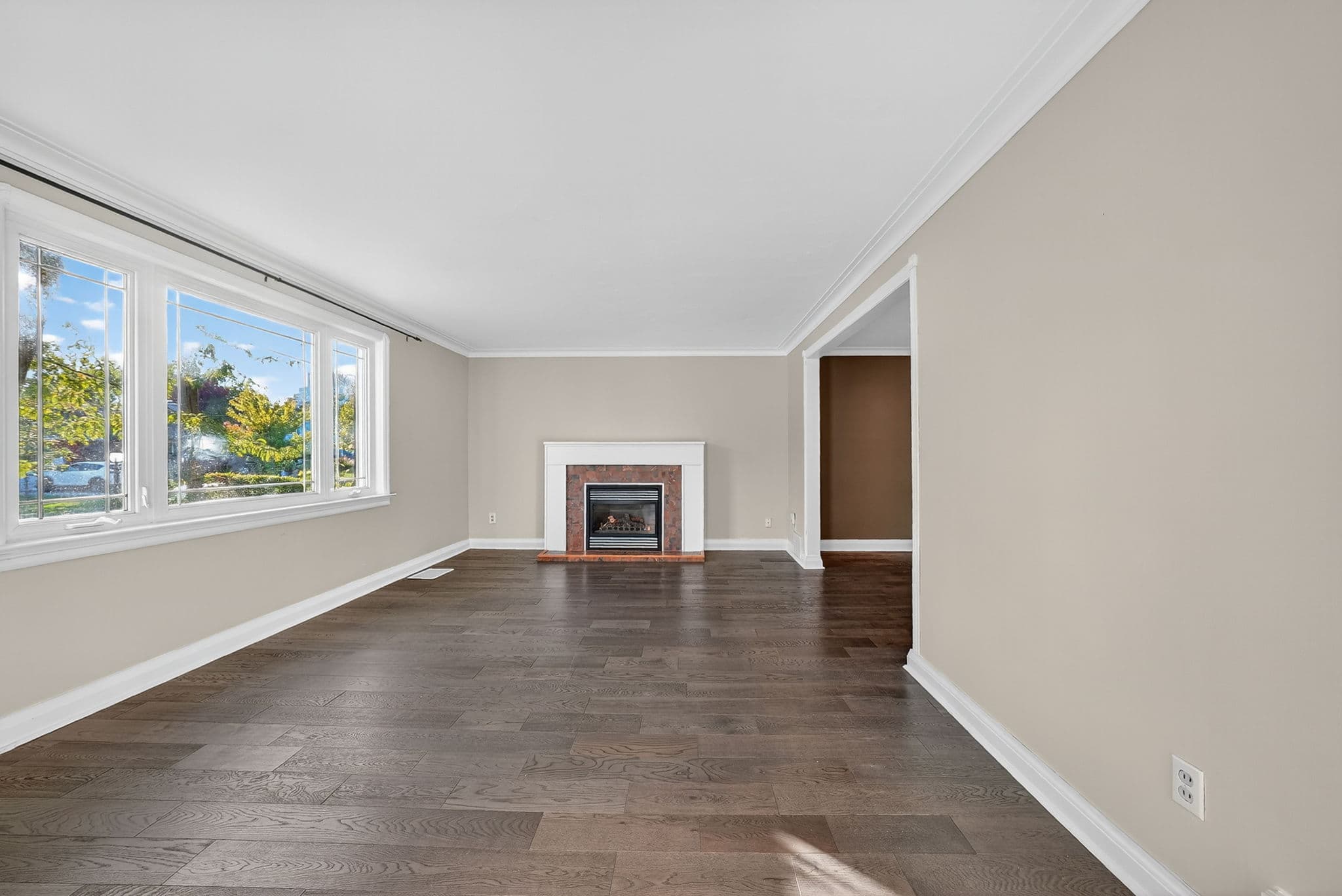 41 Cliffside Dr Toronto, ON M1N 1K9