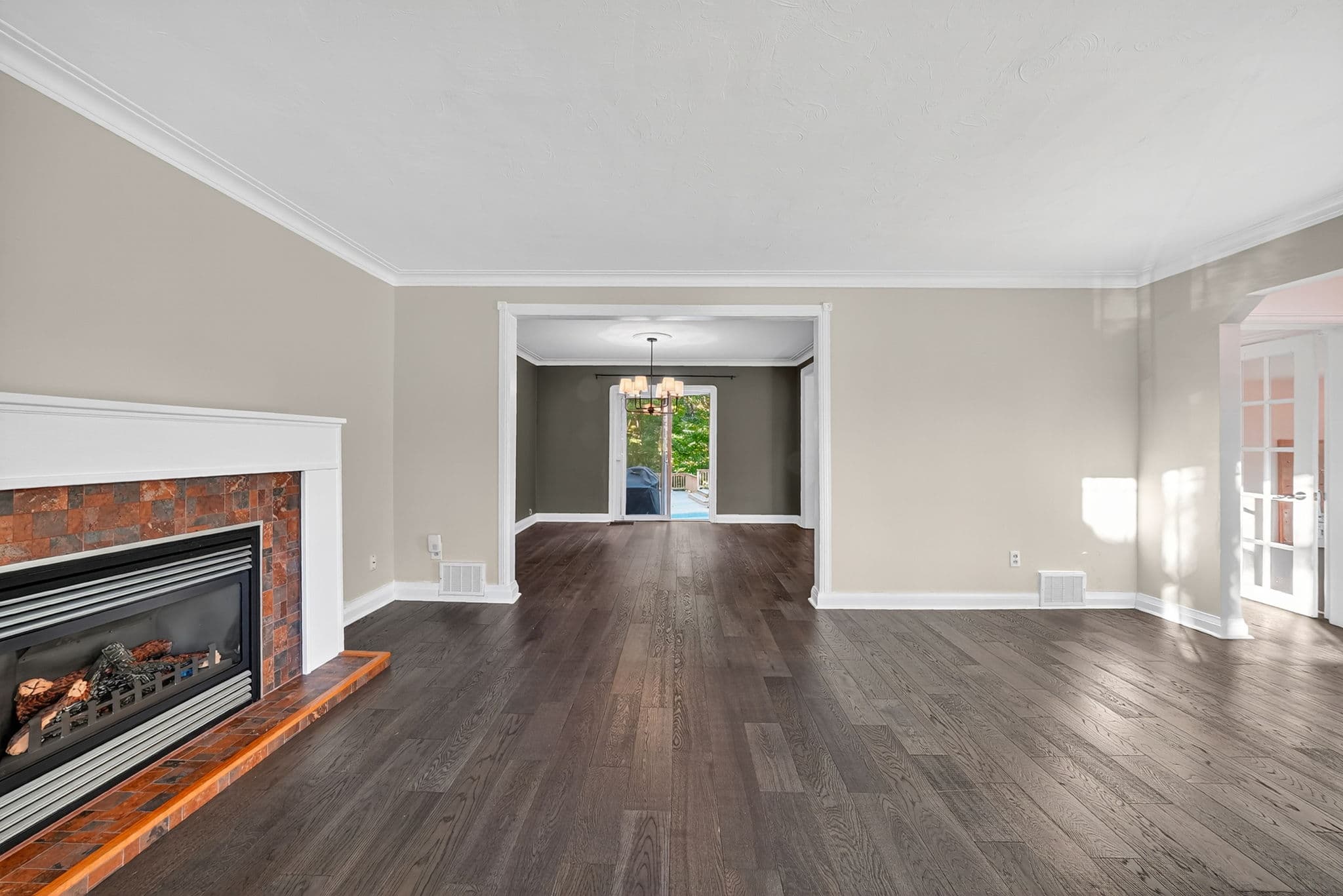 41 Cliffside Dr Toronto, ON M1N 1K9