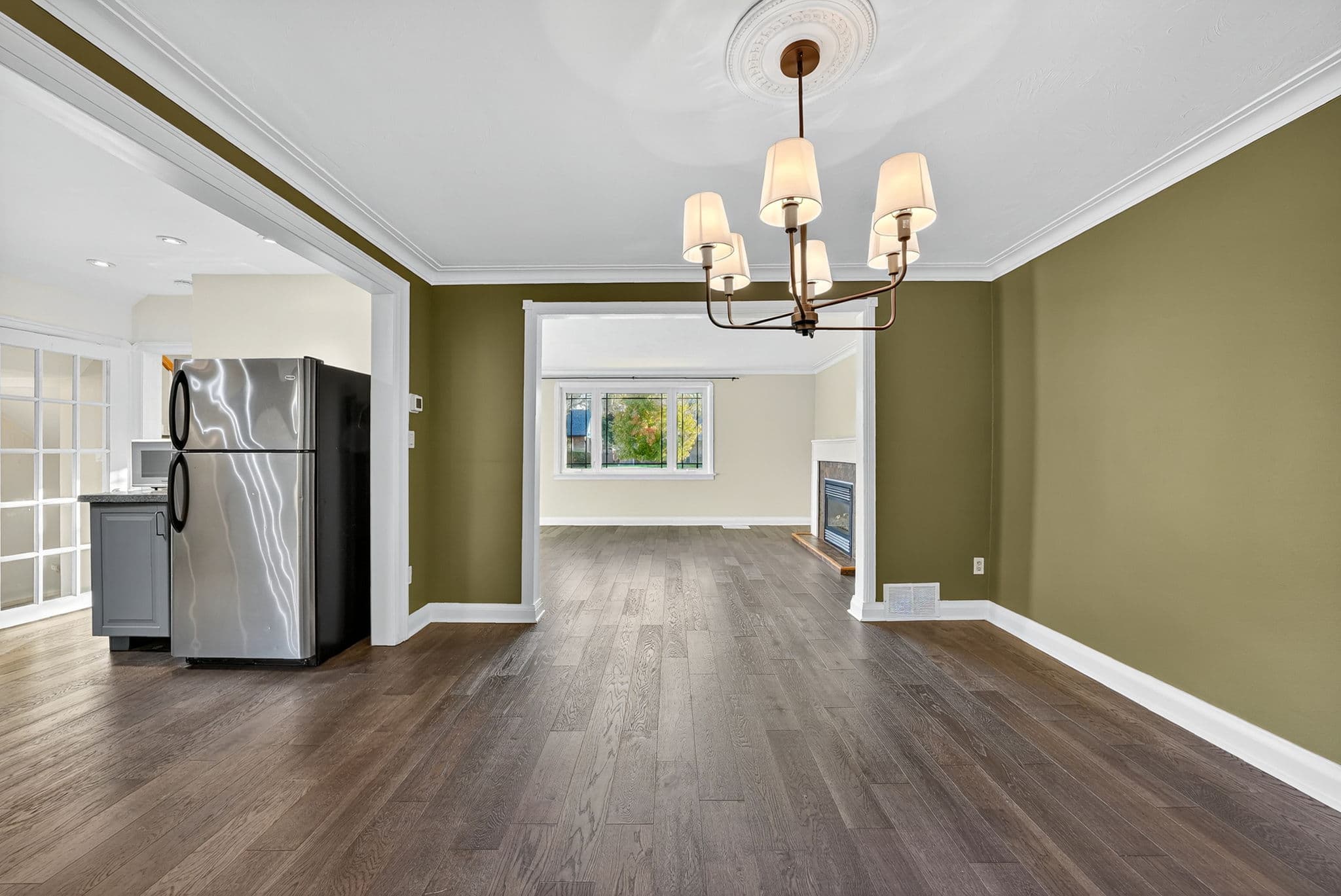 41 Cliffside Dr Toronto, ON M1N 1K9