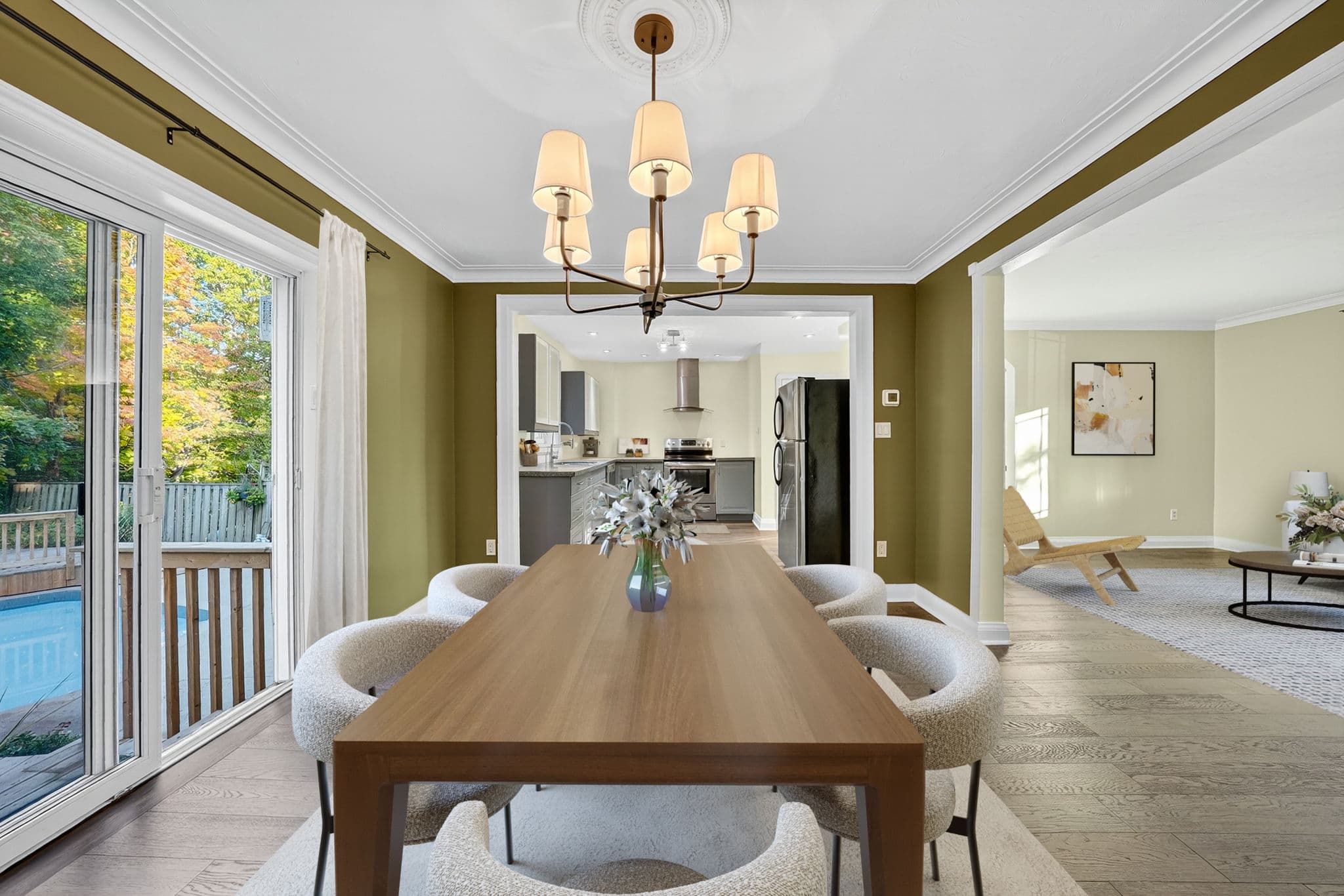 41 Cliffside Dr Toronto, ON M1N 1K9
