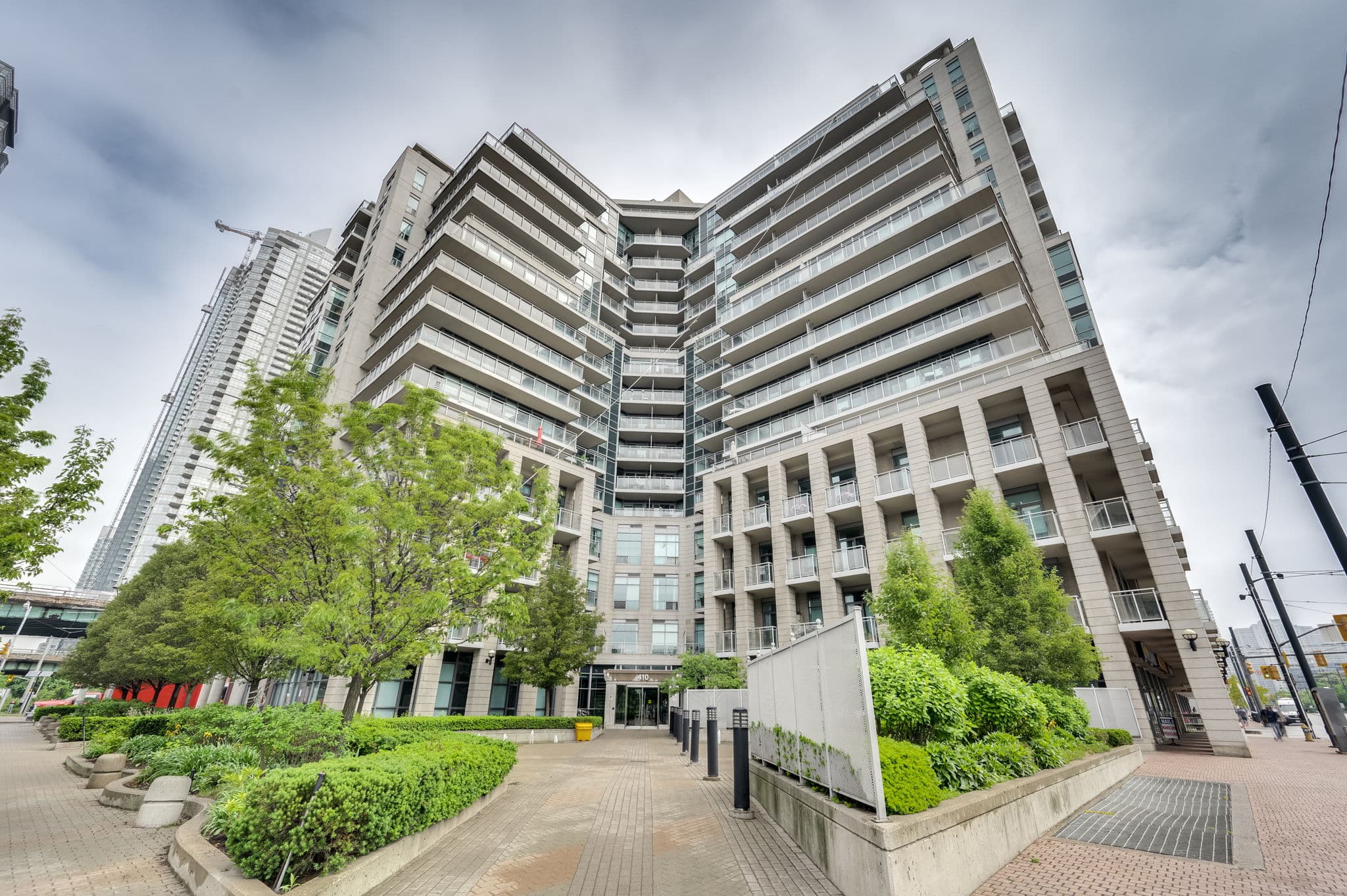 410 Queens Quay W Unit 1512 Toronto, ON M5V 3T1
