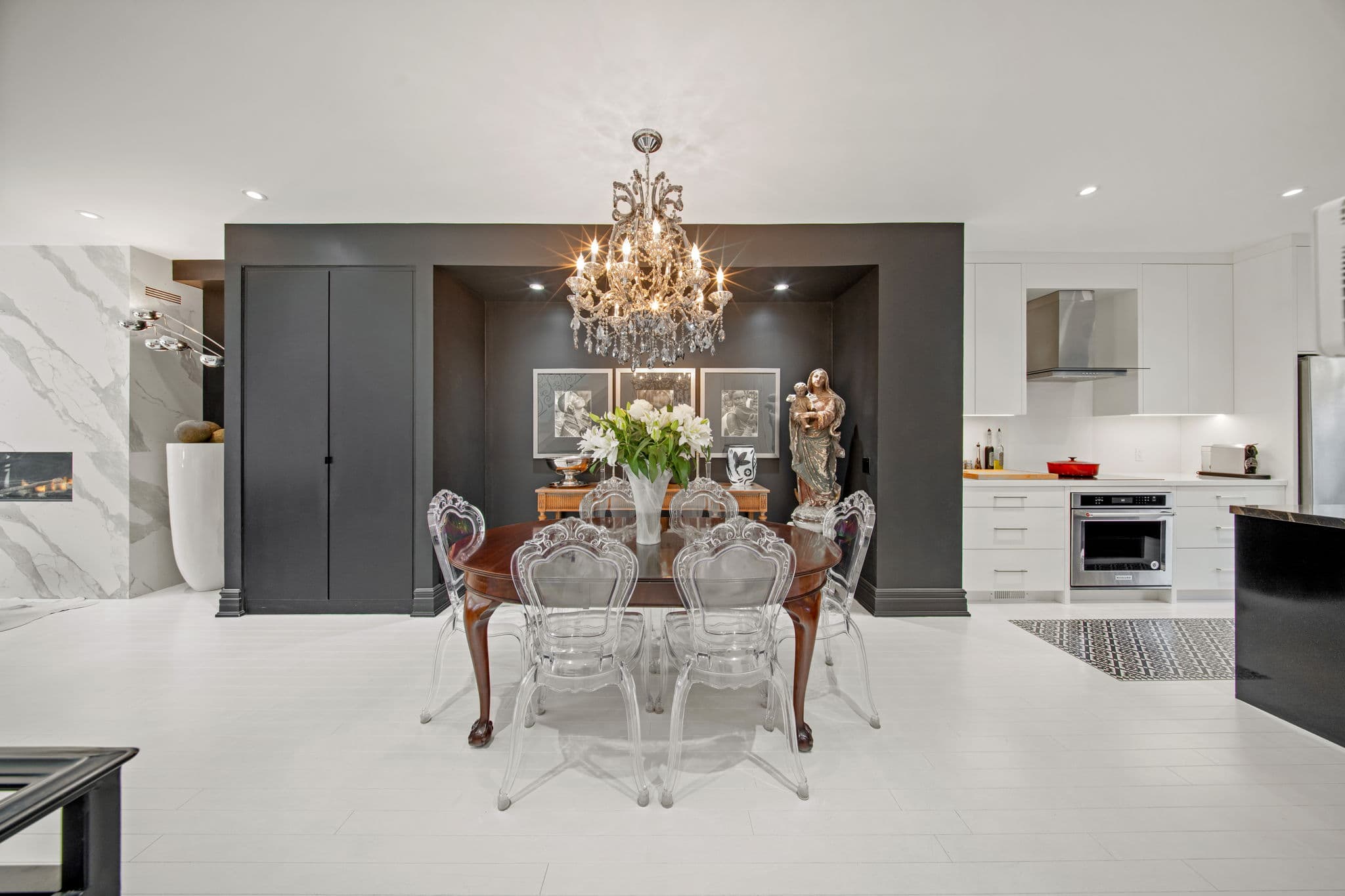 42 Berryman St Toronto, ON M5R 1M6