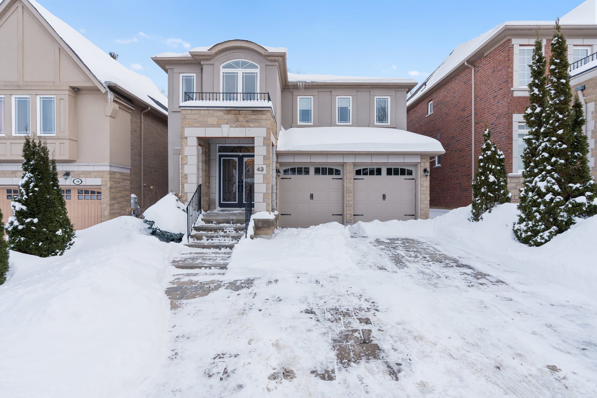 43 Chopin Blvd Vaughan, ON L4J 8Y6