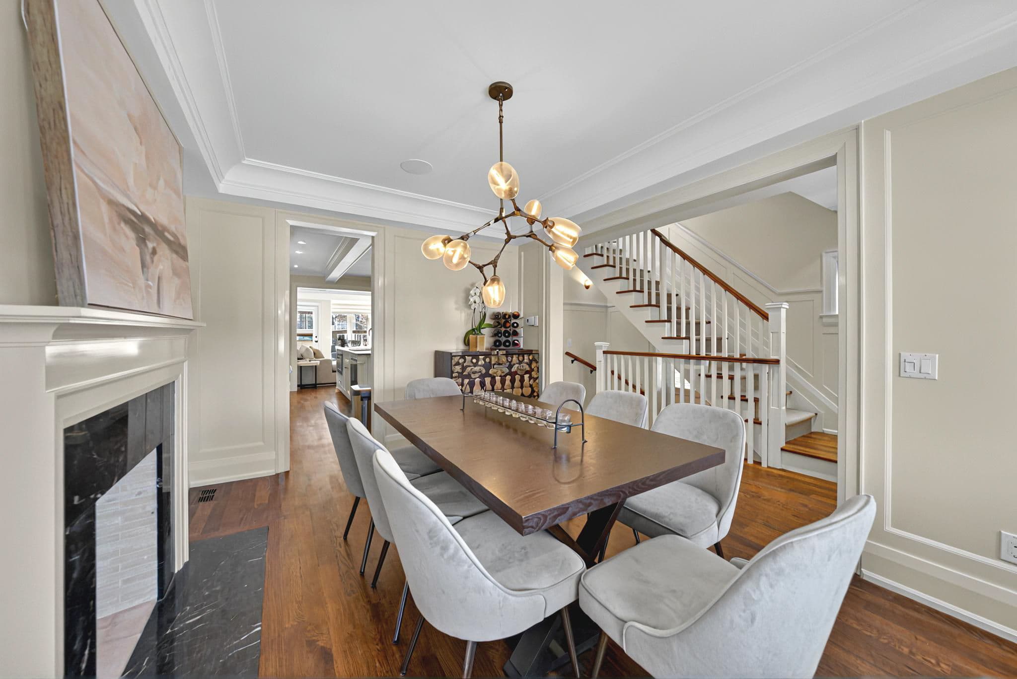 437 Castlefield Ave Toronto, ON M5N 1L4