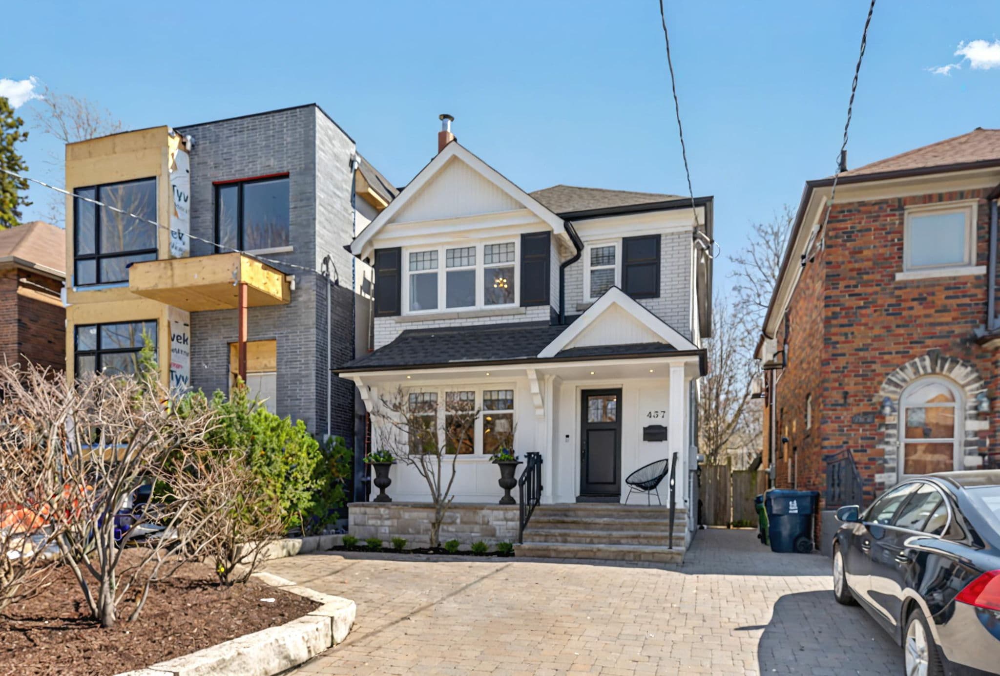437 Castlefield Ave Toronto, ON M5N 1L4