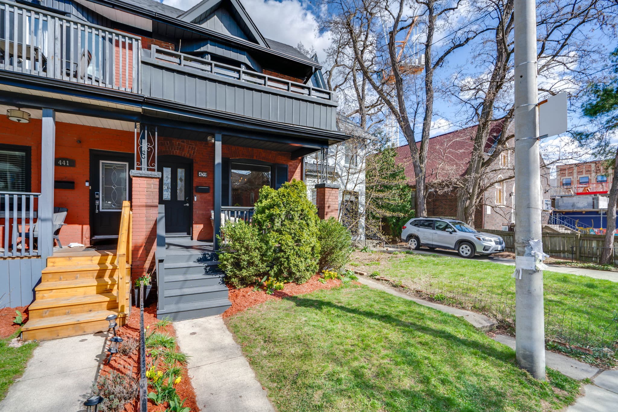 439 Pacific Ave Toronto, ON M6P 2R3