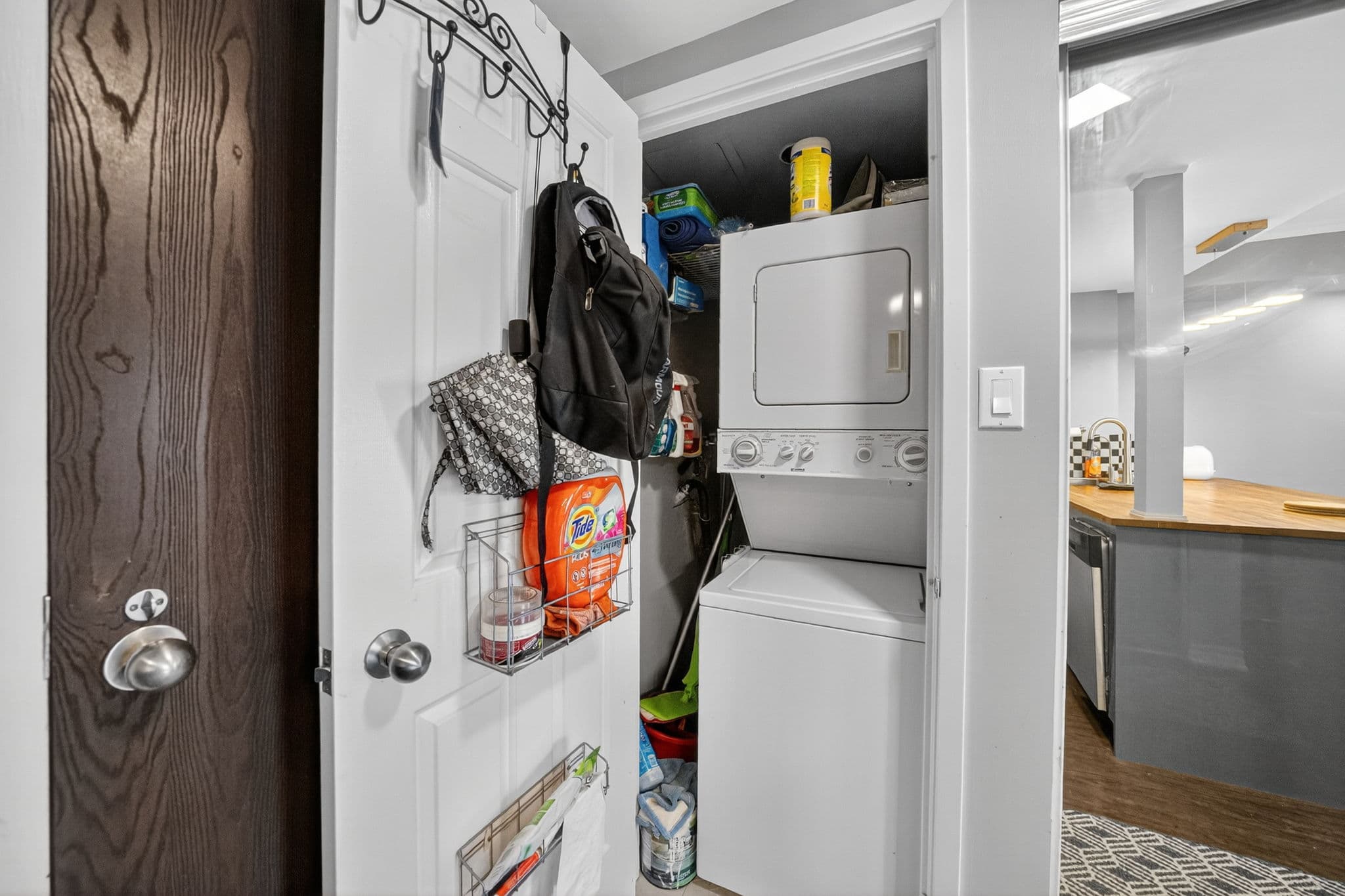 44 Gerrard St W Toronto, ON M5G 2K2