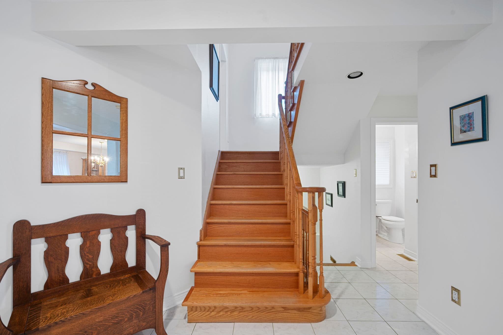 44 Jellicoe Ave Toronto, ON M8W 1W1