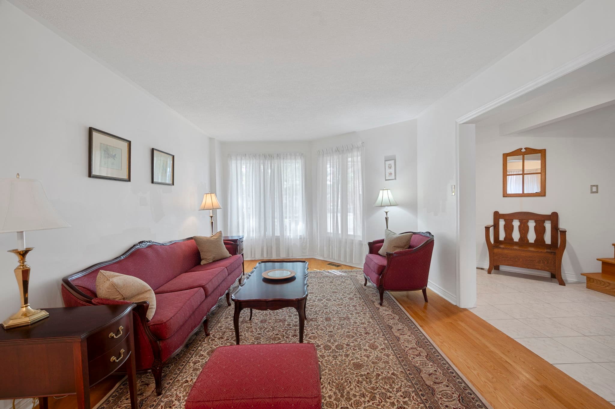 44 Jellicoe Ave Toronto, ON M8W 1W1