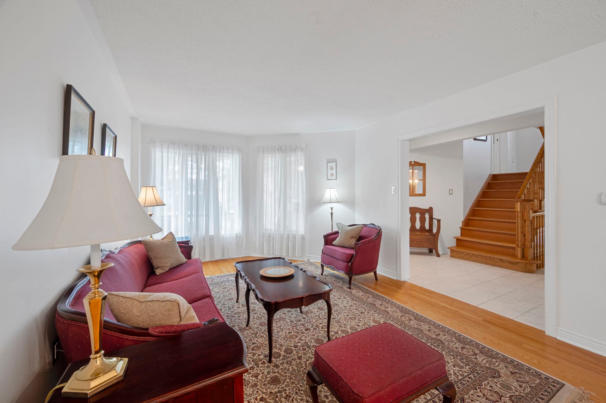 44 Jellicoe Ave Toronto, ON M8W 1W1