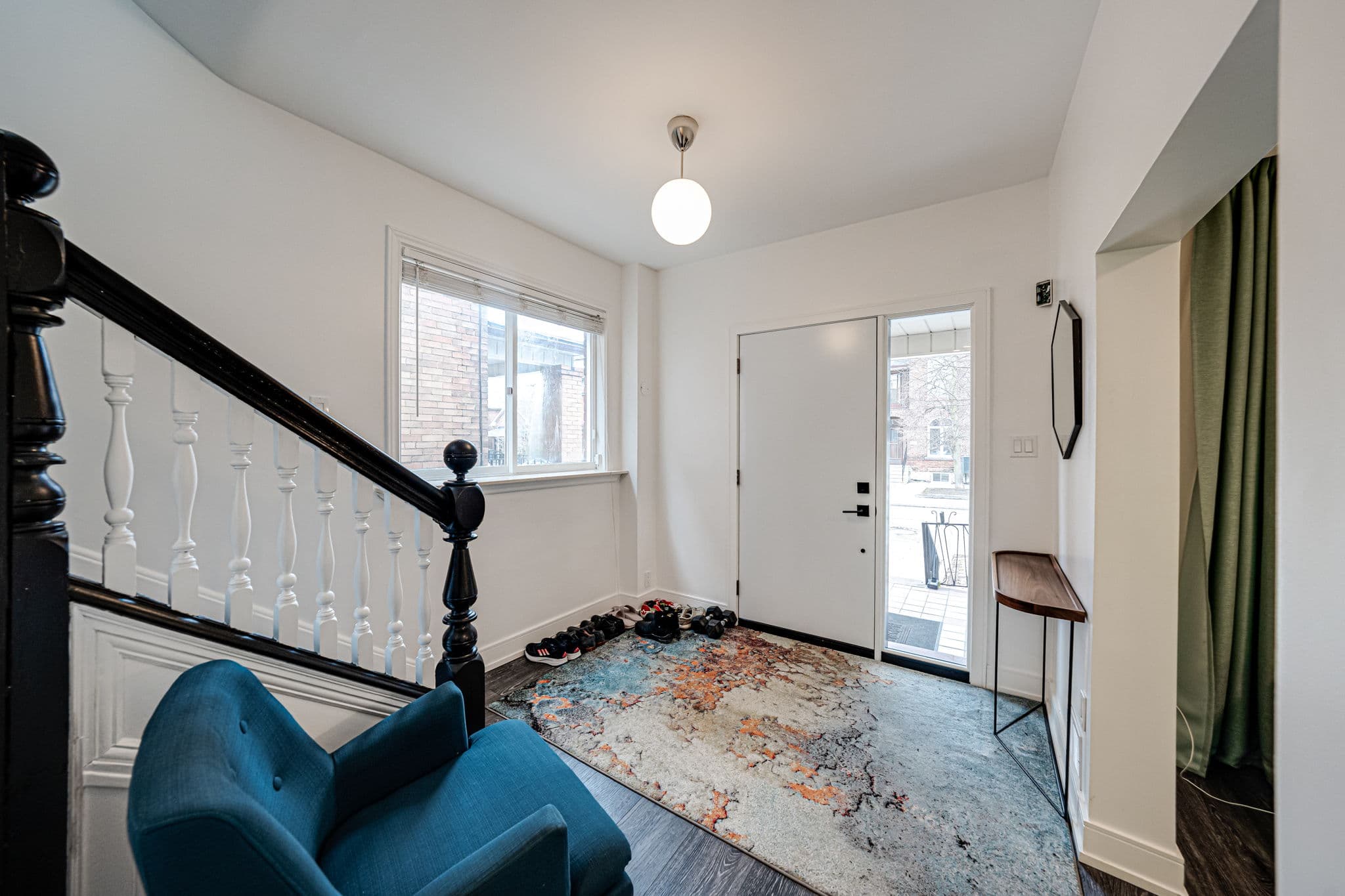 443 Symington Ave Toronto, ON M6N 2W4